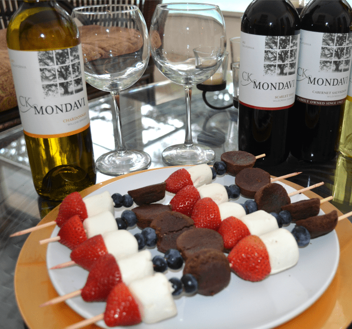 These red, white, and blue skewers make the 4th of July snack