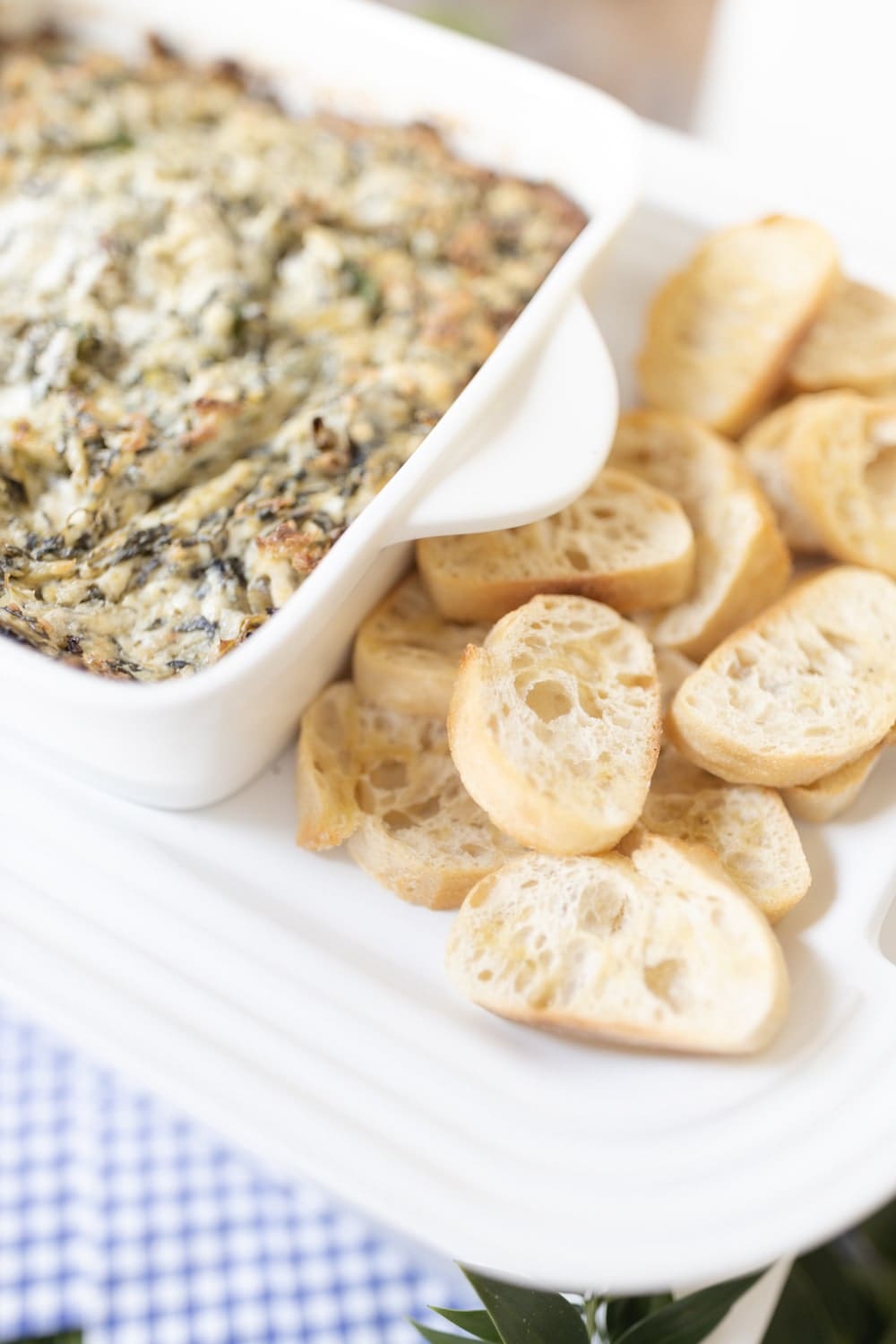 Easy baked crostinis recipe by blogger Stephanie Ziajka on Diary of a Debutante