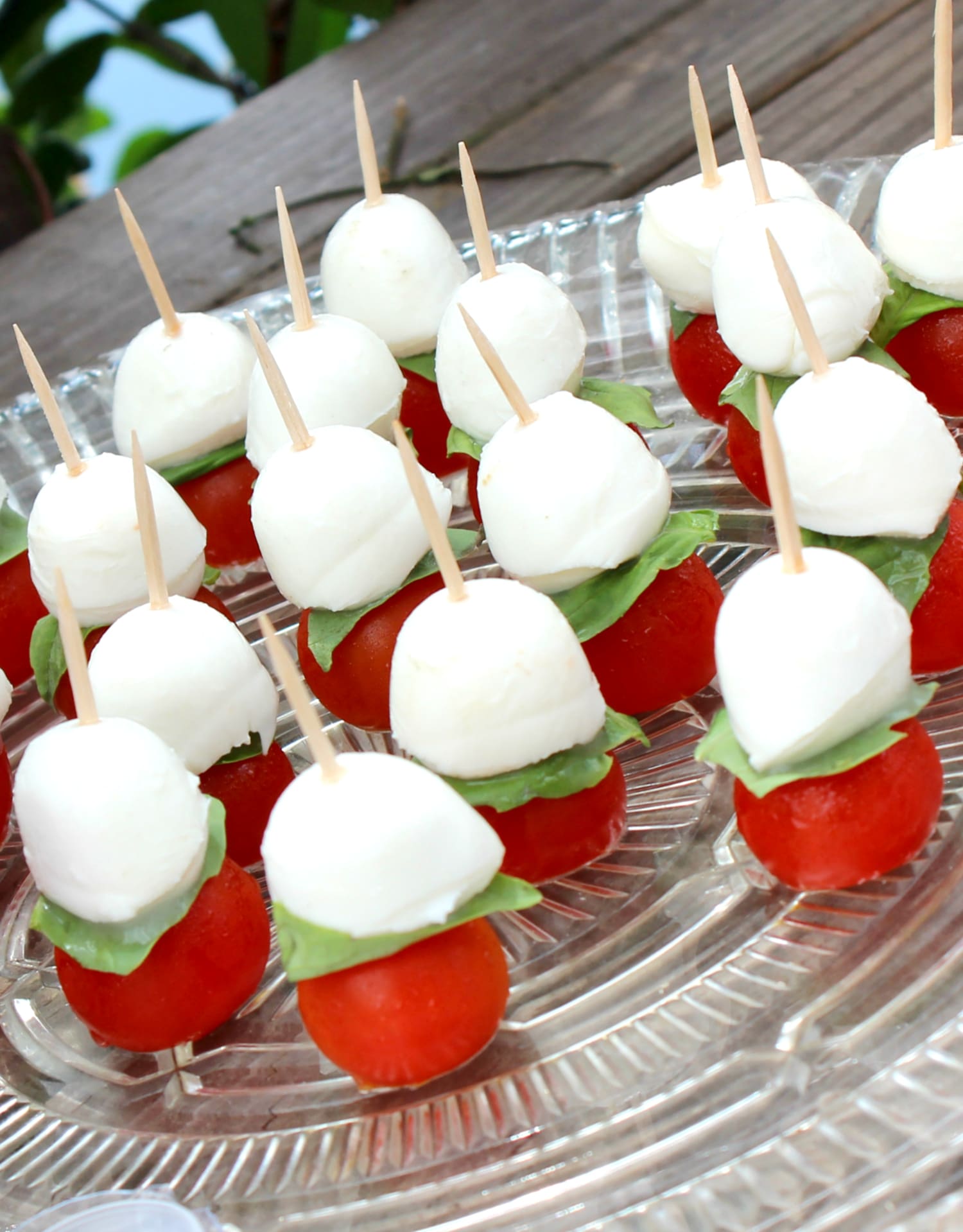 Cute summer pool party ideas for adults