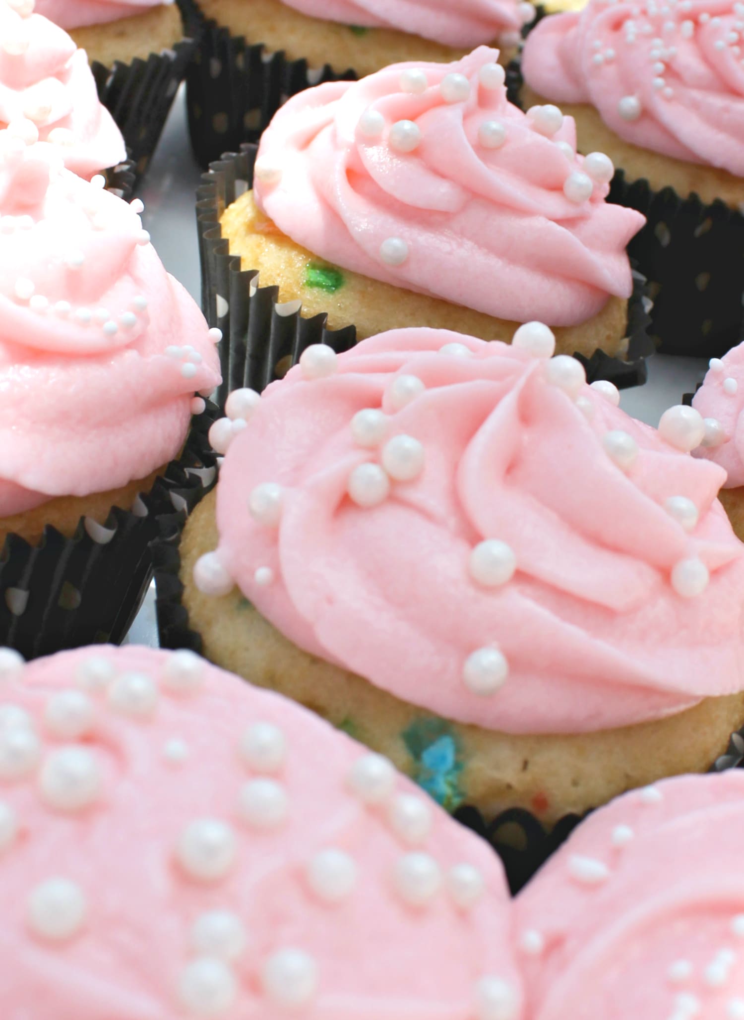 Cute summer pool party ideas for adults