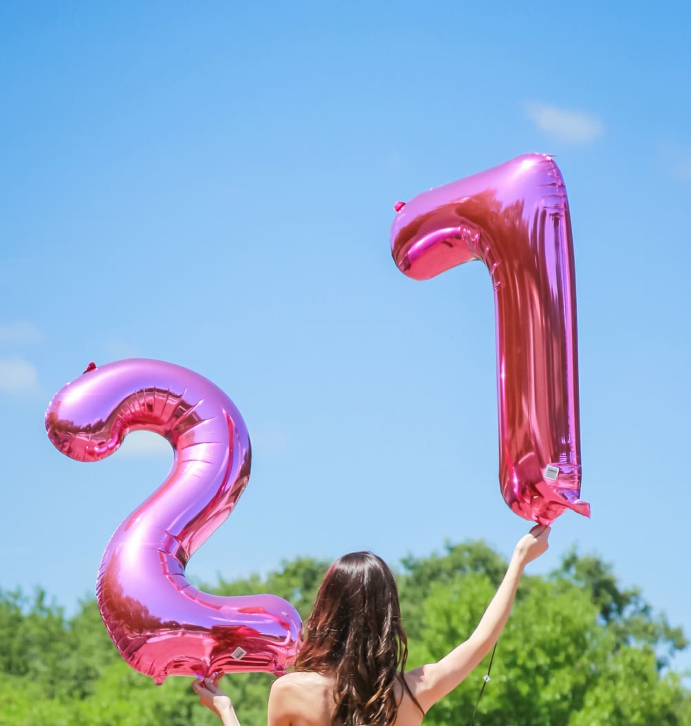 Cute summer pool party ideas for adults