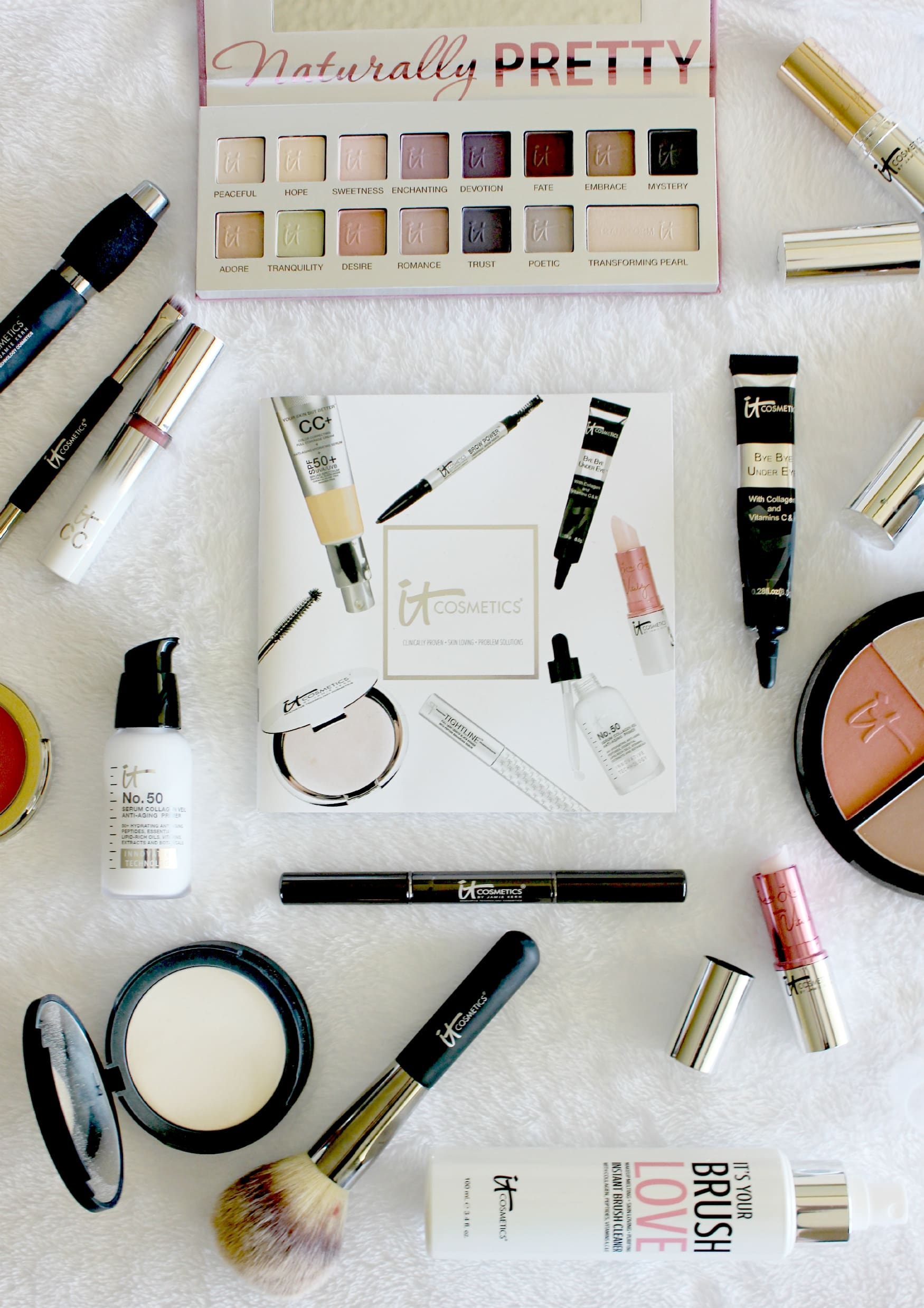 Ride-or-die travel makeup that'll never let you down (even in the airport) | The best travel makeup from It Cosmetics by blogger Stephanie Ziajka from Diary of a Debutante