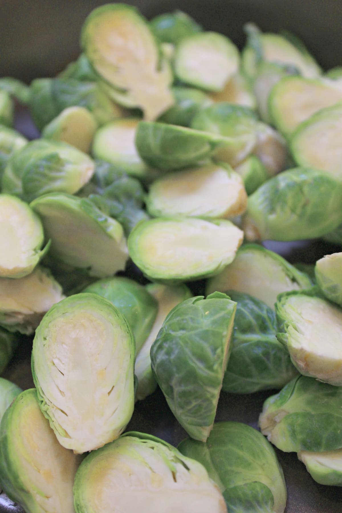 Delicious roasted brussels sprouts with balsamic vinegar and olive oil