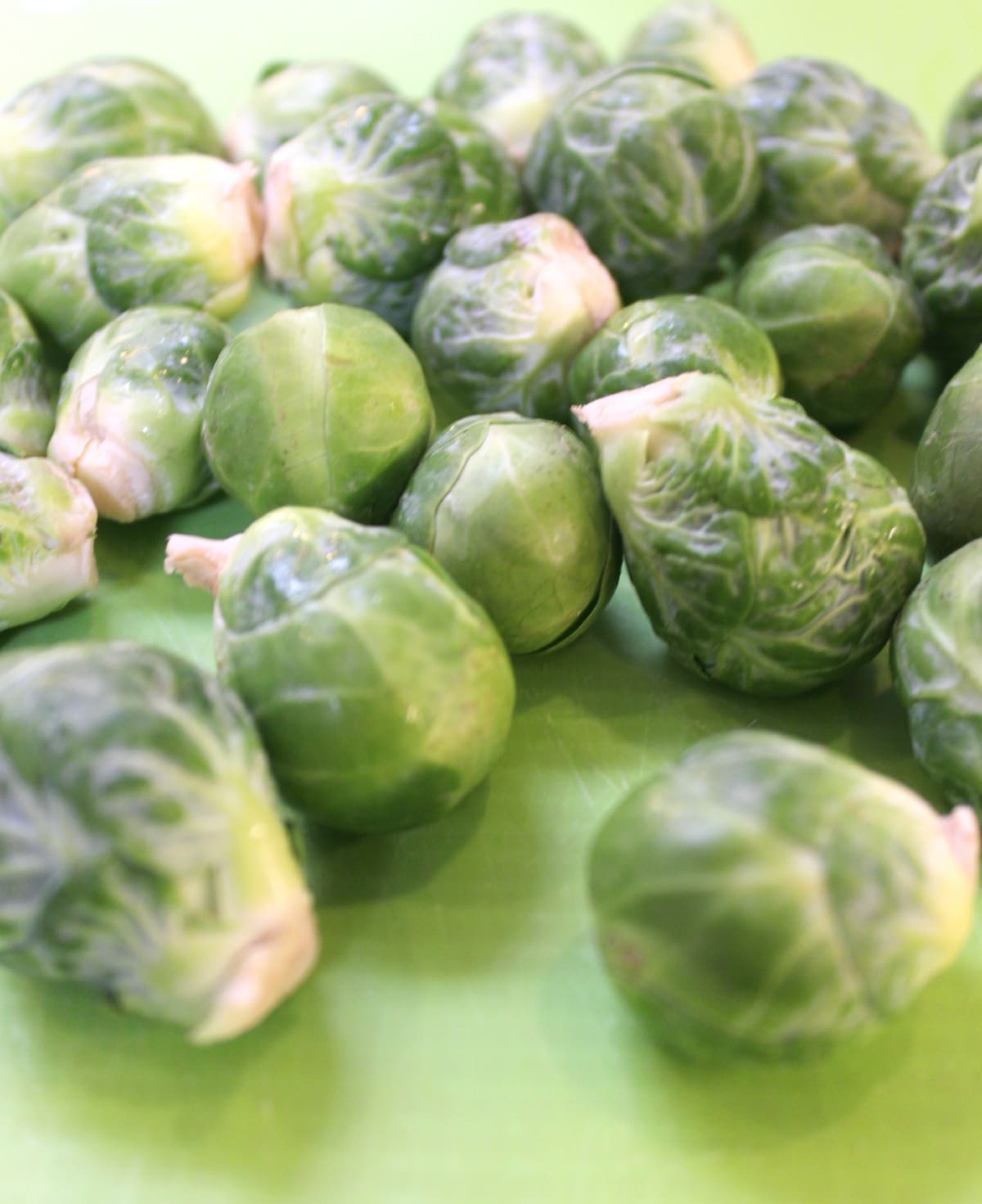 Delicious roasted brussels sprouts with balsamic vinegar and olive oil