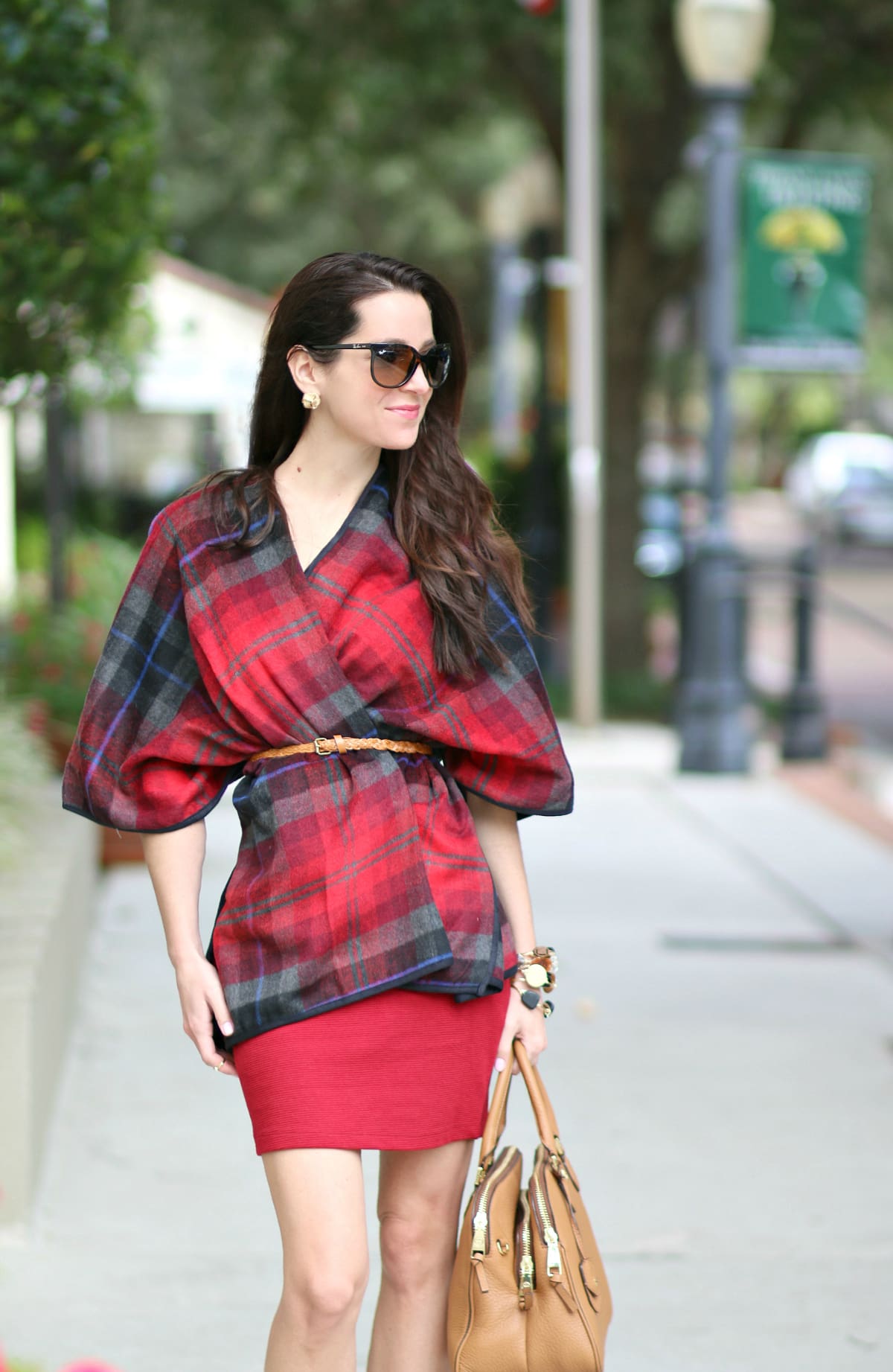 How to wear a plaid poncho wrap in the fall by fashion blogger Stephanie Ziajka from Diary of a Debutante