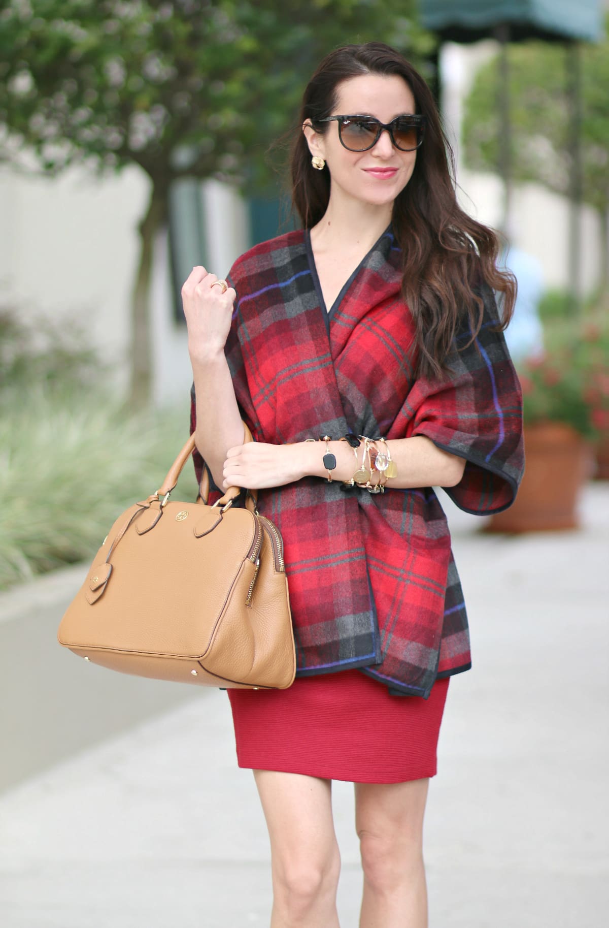 How to wear a plaid poncho wrap in the fall by fashion blogger Stephanie Ziajka from Diary of a Debutante