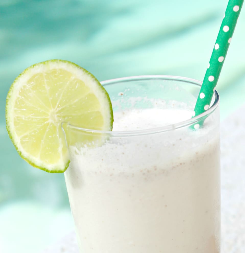 Low calorie coconut chia smoothie recipe