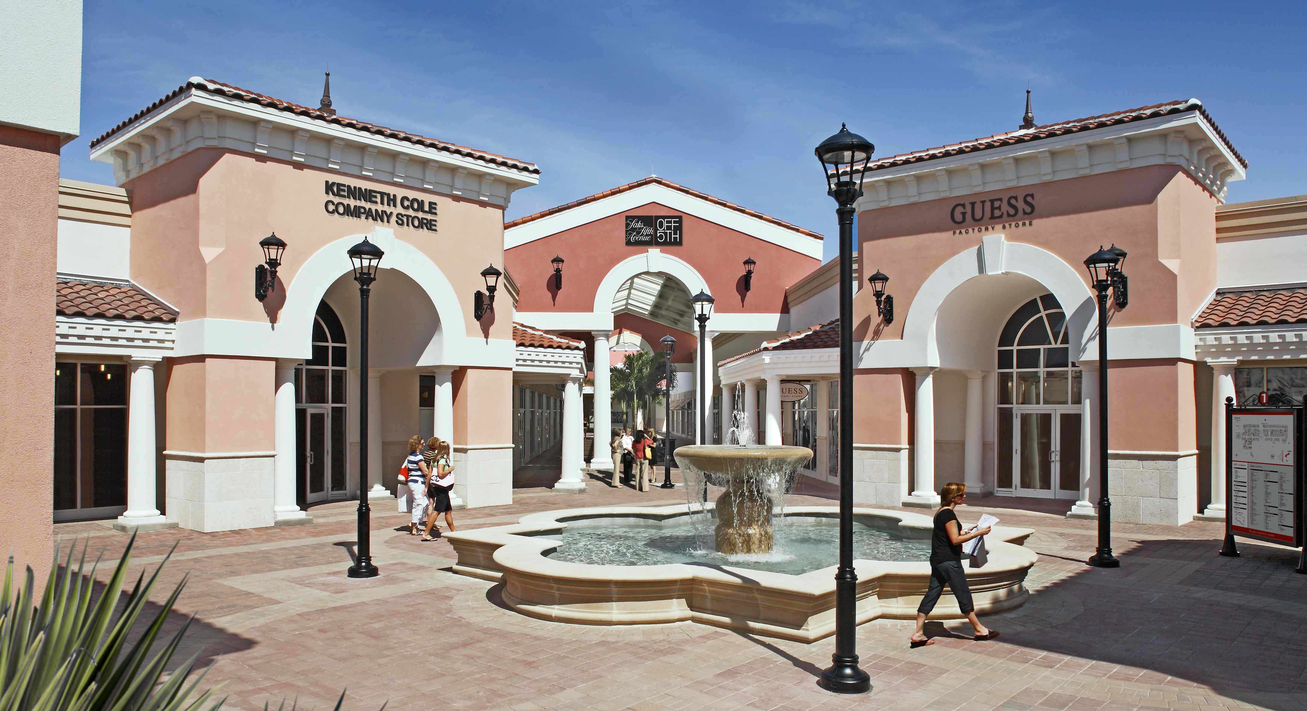 Orlando Travel Guide, Visit Orlando, Visit Florida, Stephanie Ziajka, Diary of a Debutante, Orlando Premium Outlets, Premium Outlets