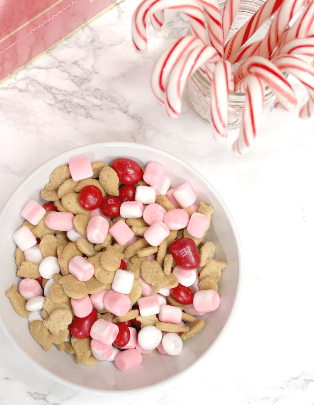 Simple Christmas Snack, Christmas Snack, Reindeer Trail Mix, Stephanie Ziajka, Diary of a Debutante