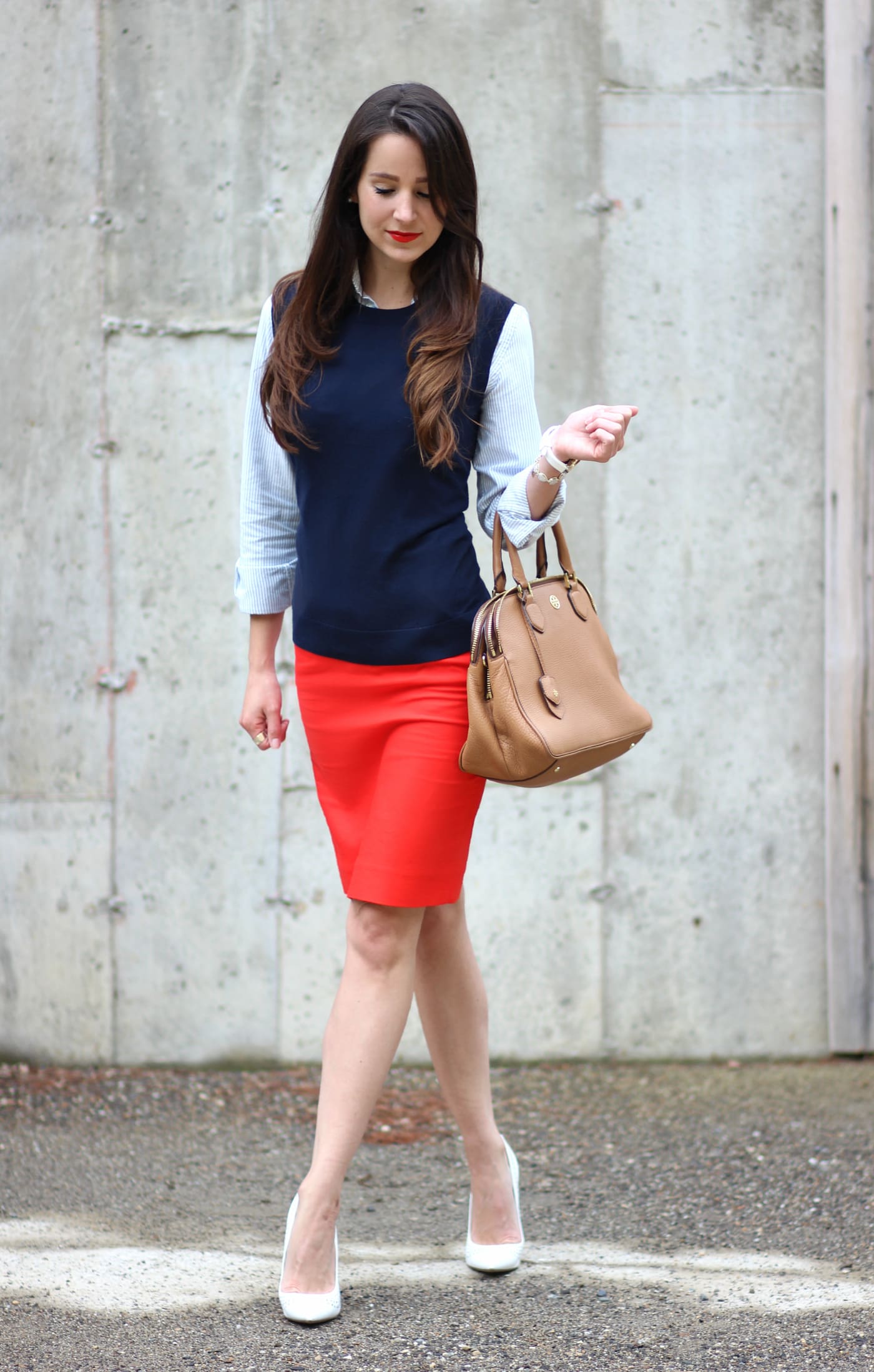 How to wear a navy sweater vest from a prep school graduate