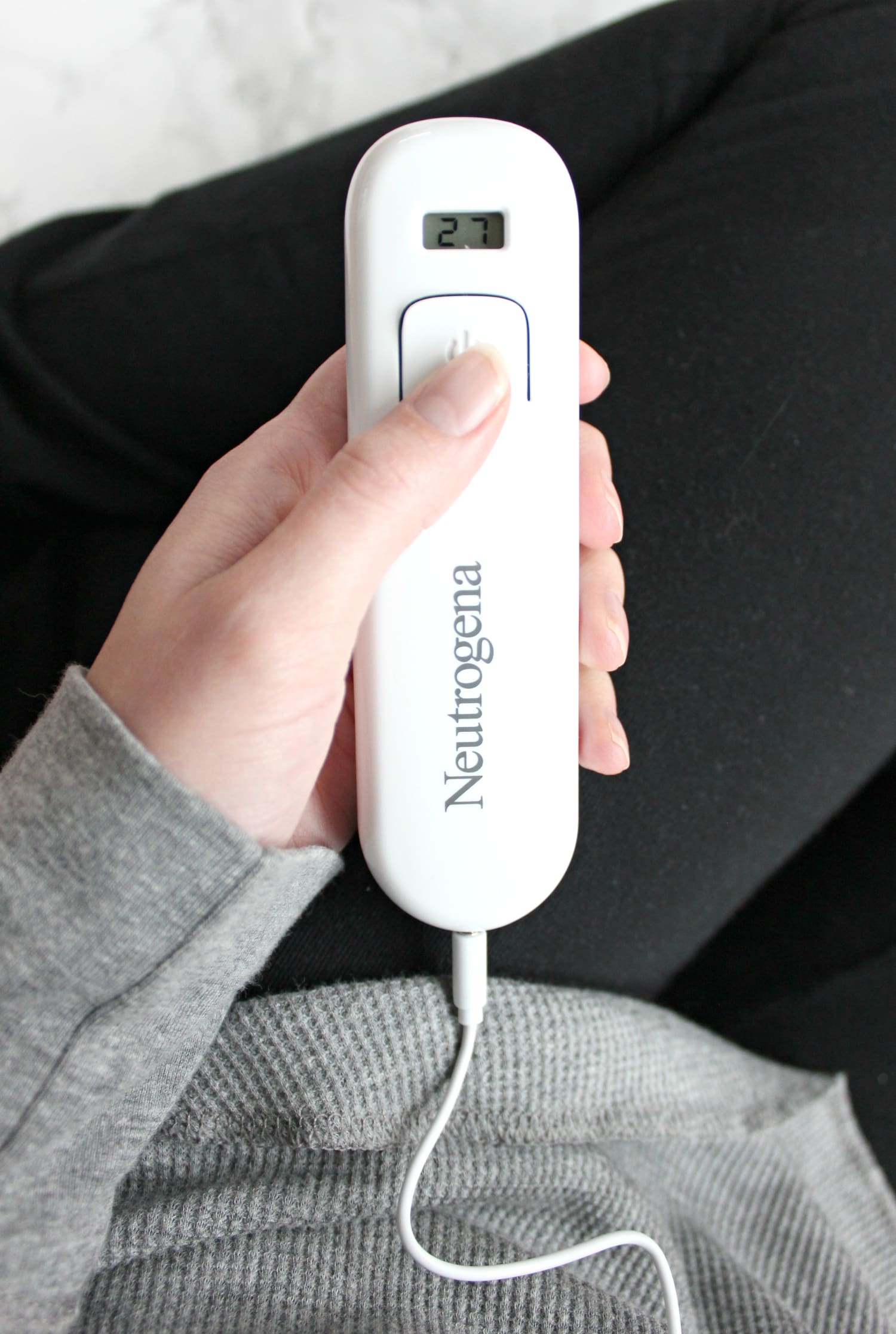 Testing out the power of light therapy to treat breakouts with the new Neutrogena Light Therapy Acne Mask