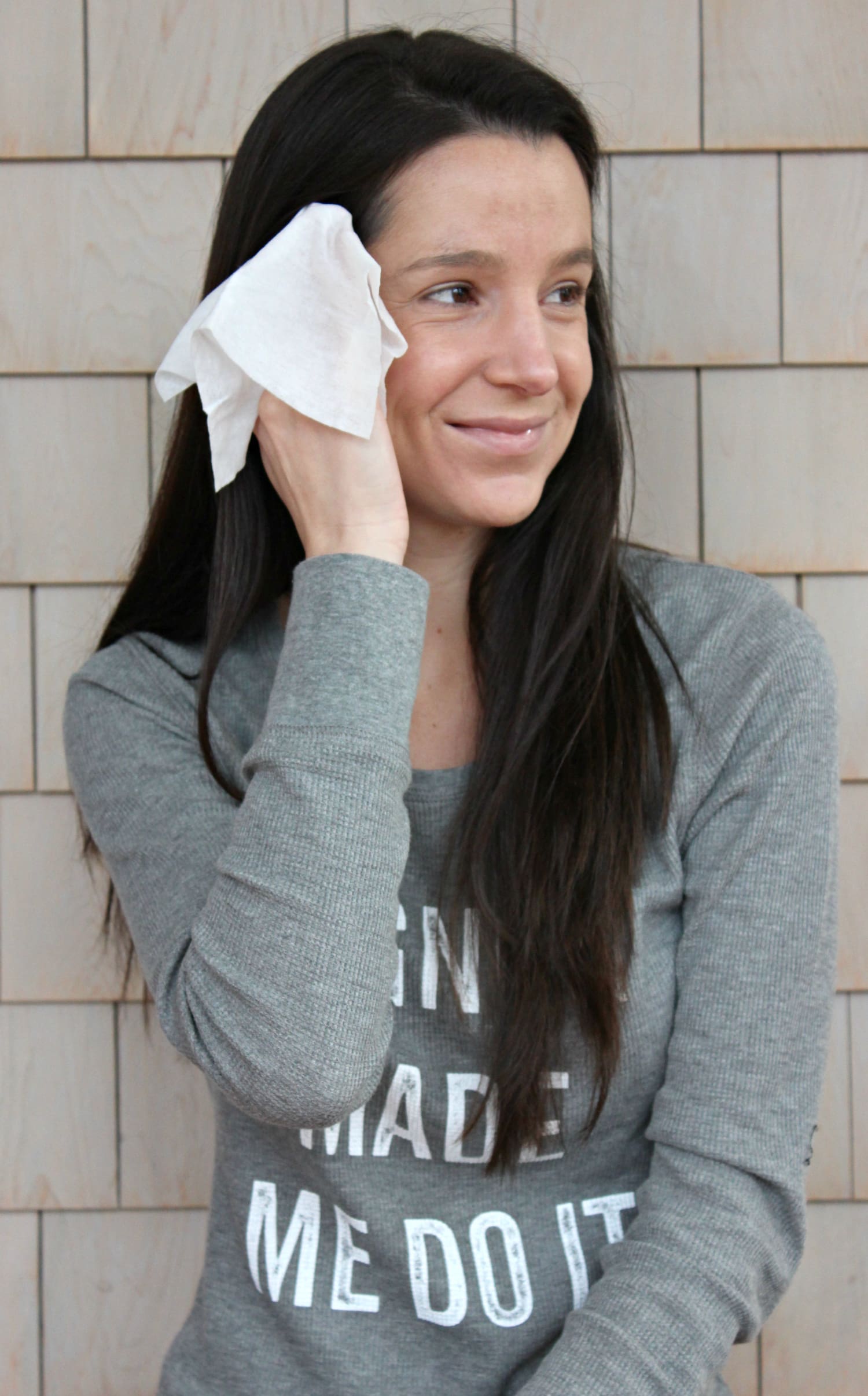 Testing out the power of light therapy to treat breakouts with the new Neutrogena Light Therapy Acne Mask