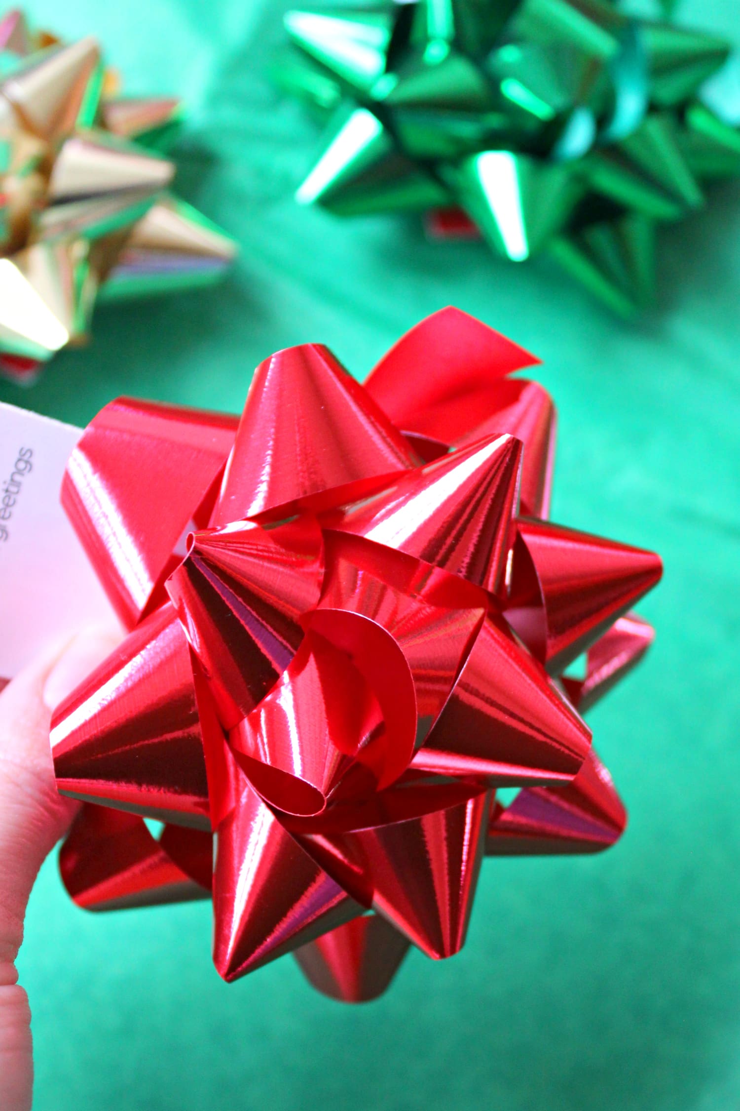 Quick and easy gift wrapping ideas from American Greetings