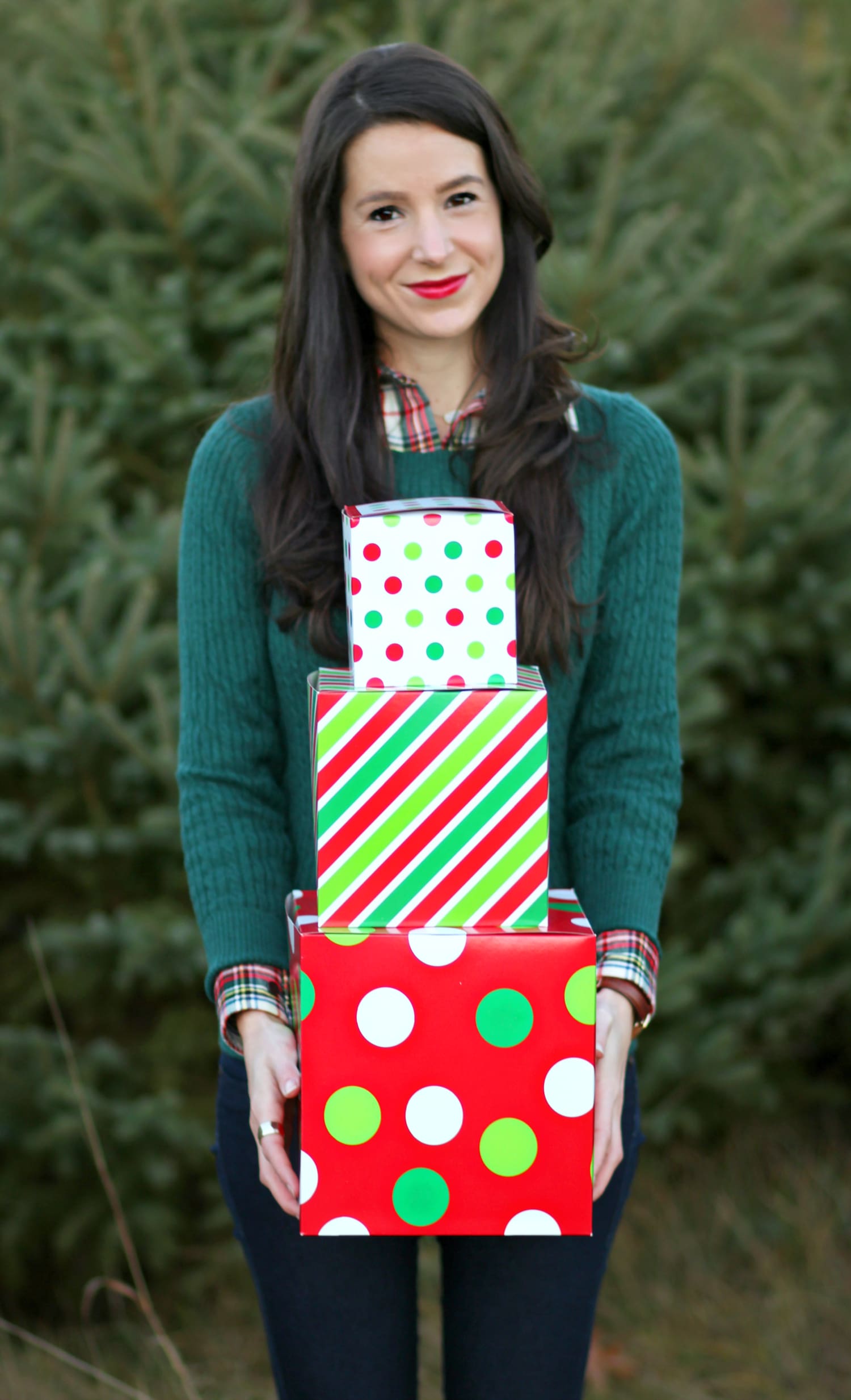 Quick and easy gift wrapping ideas from American Greetings