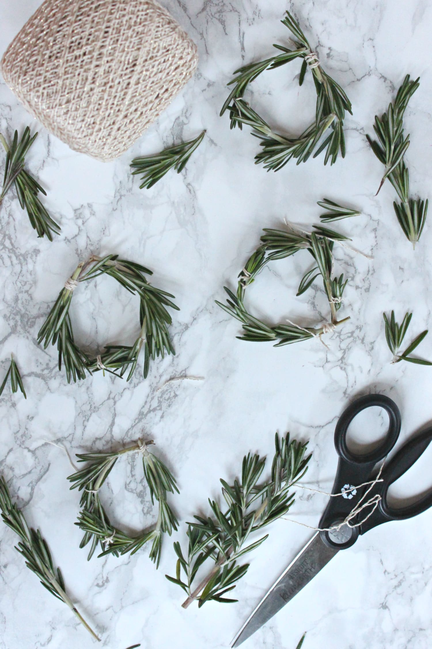 Easy-to-Make Fall Table Decorations