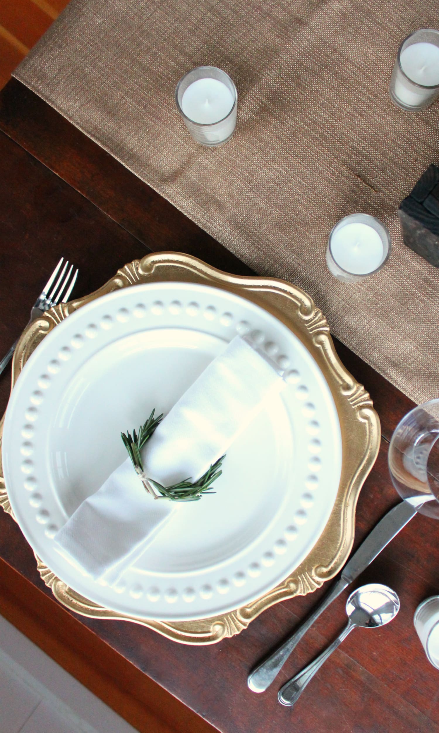 Easy-to-Make Fall Table Decorations