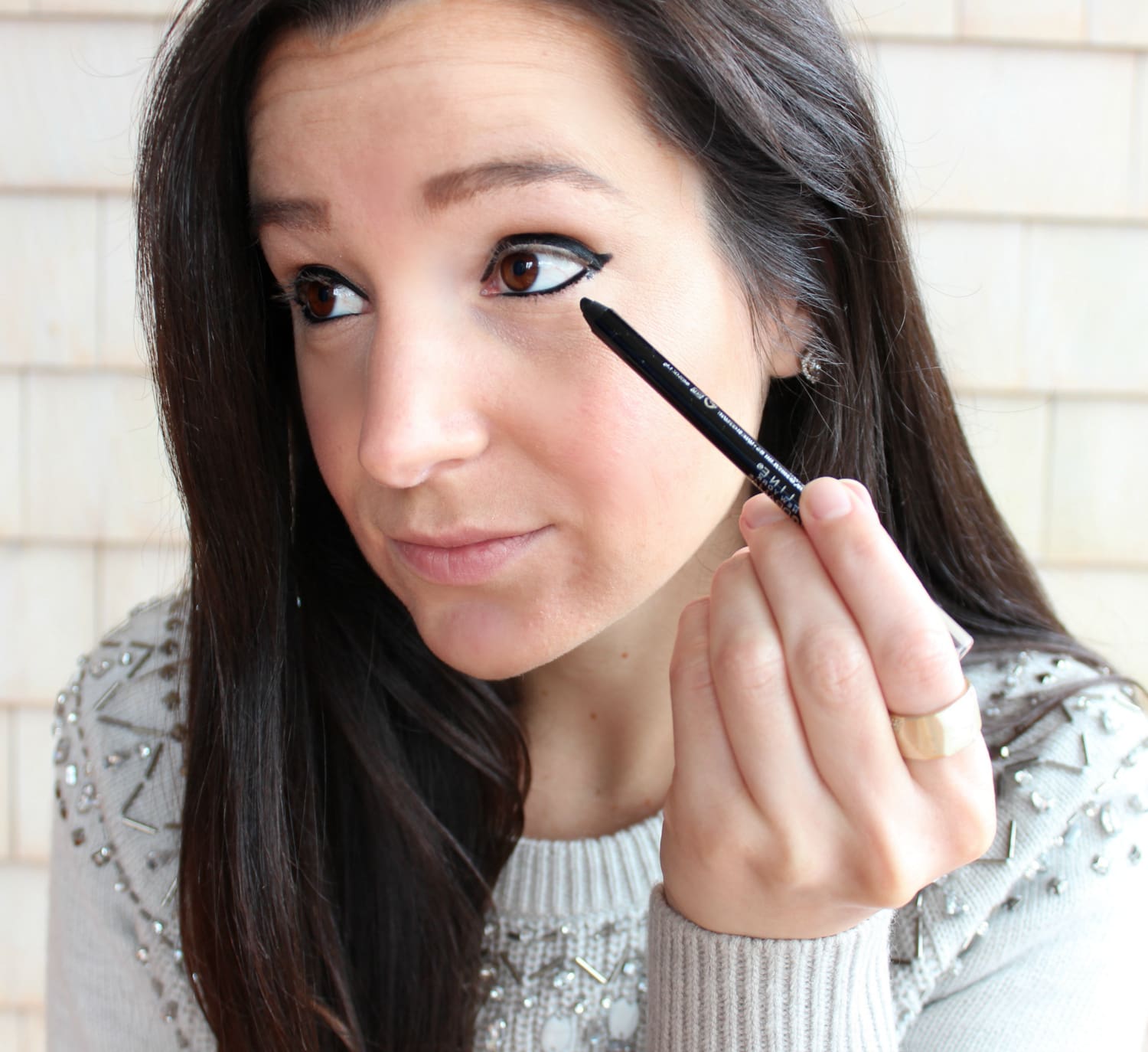 10 tips for looking better in holiday photos, featuring my picks for the best drugstore makeup for photos from CVS