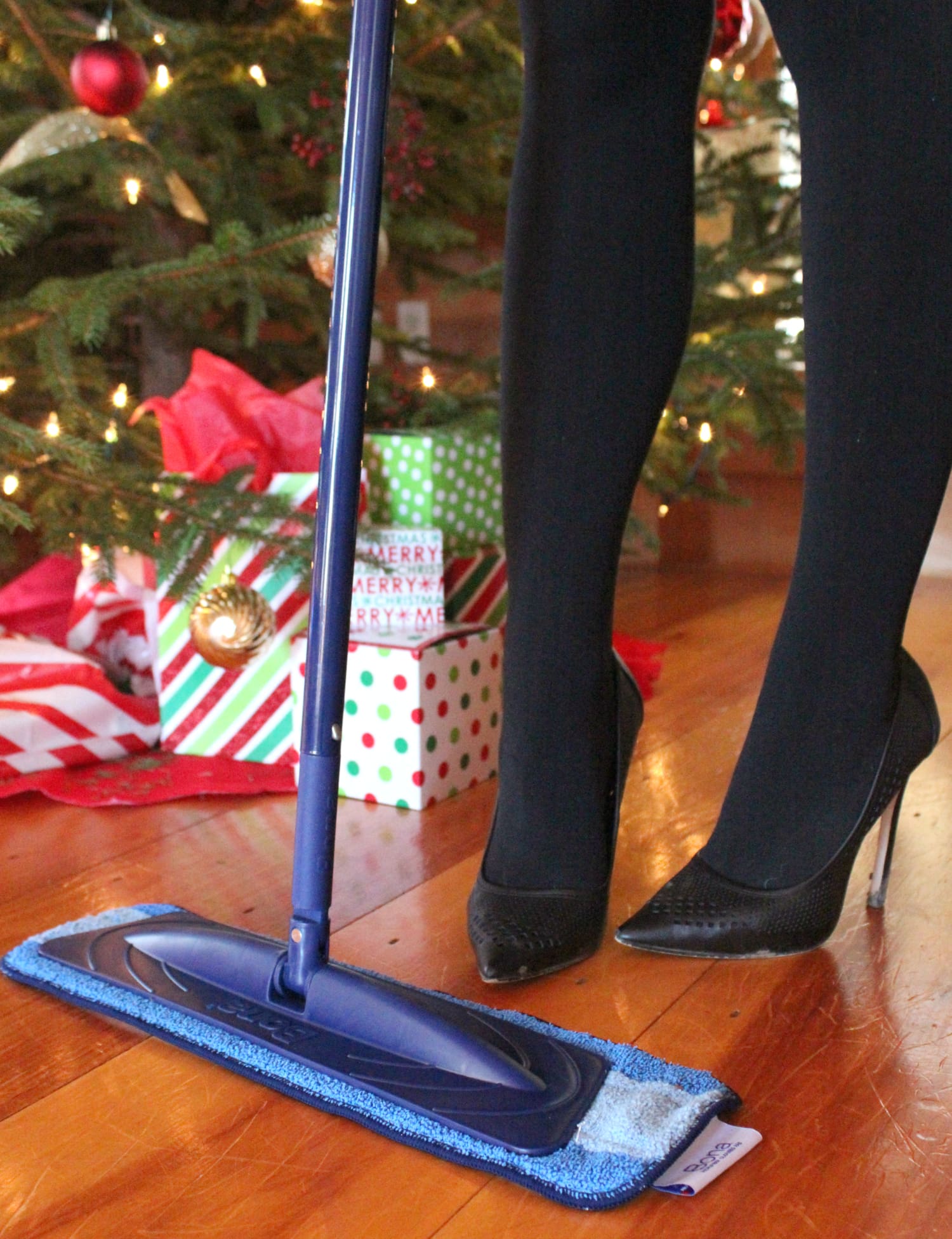 Tips for affordable country Christmas decor