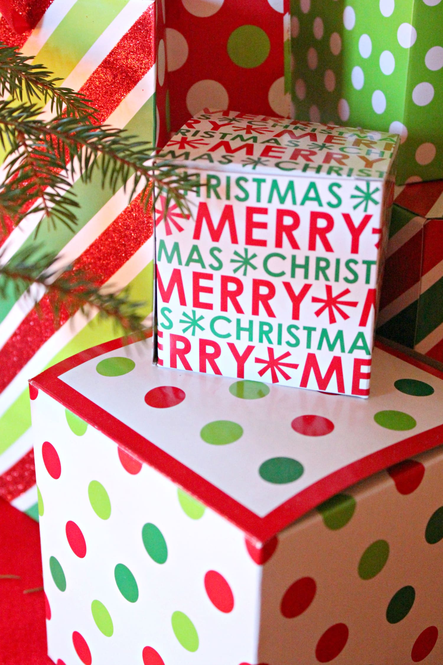 Tips for affordable country Christmas decor