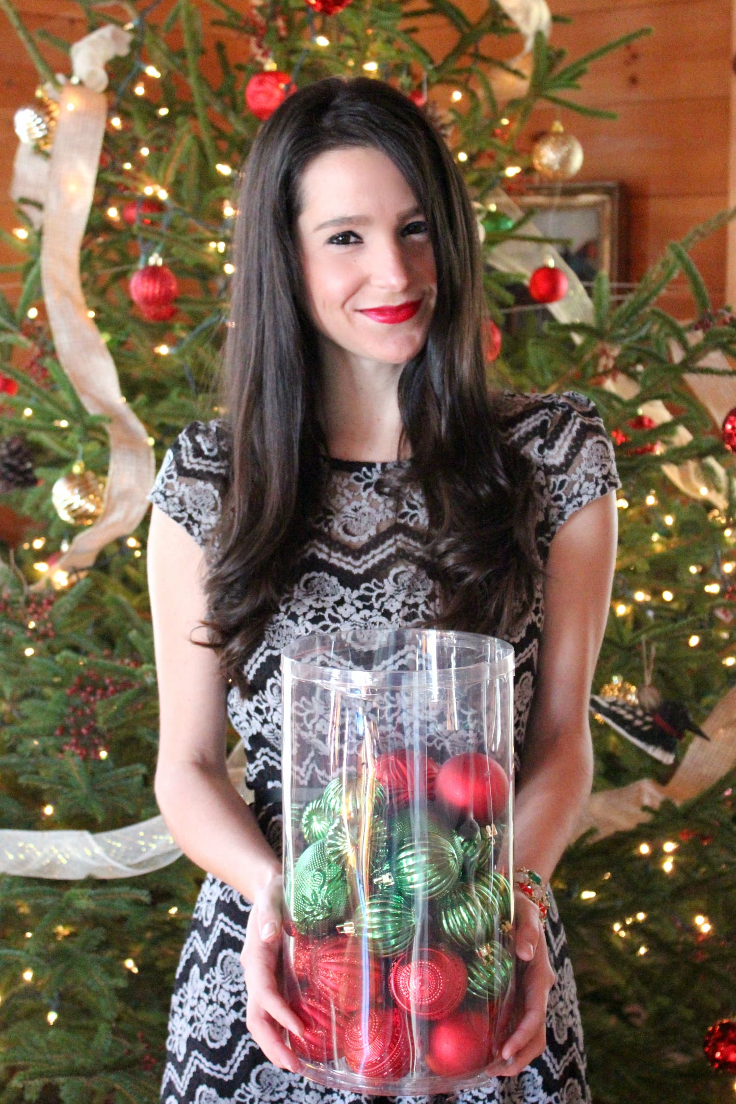 Tips for affordable country Christmas decor