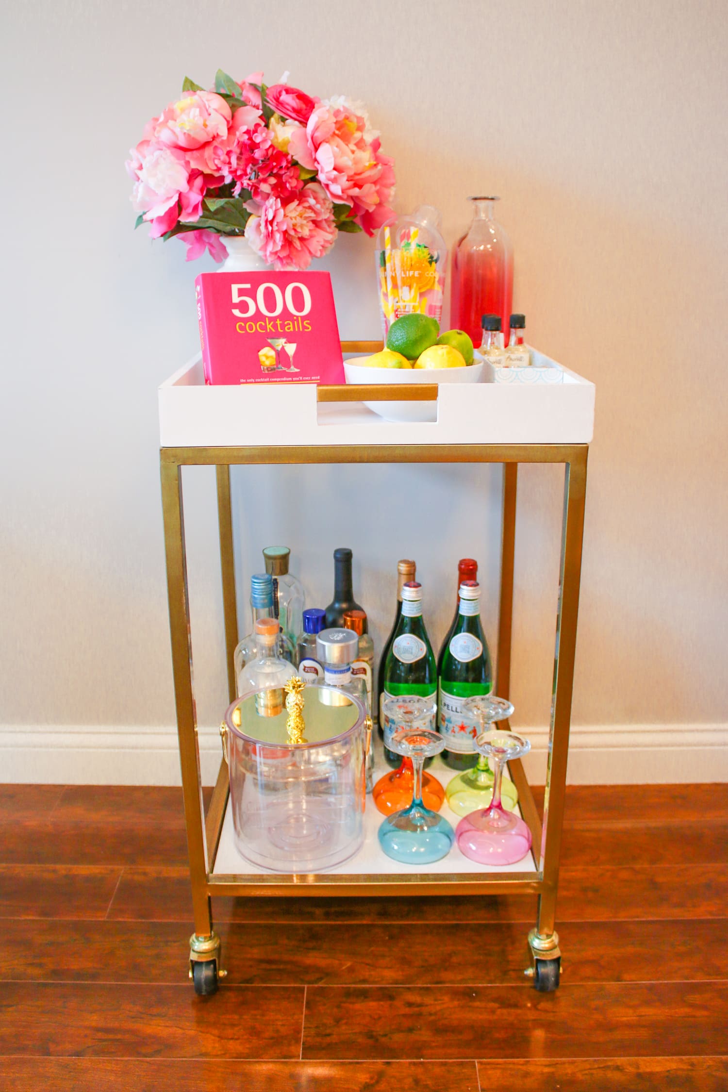 Columbia Apartment Tour: How to Decorate and Furnish a Temporary Apartment on a Budget by southern lifestyle blogger Stephanie Ziajka from Diary of a Debutante