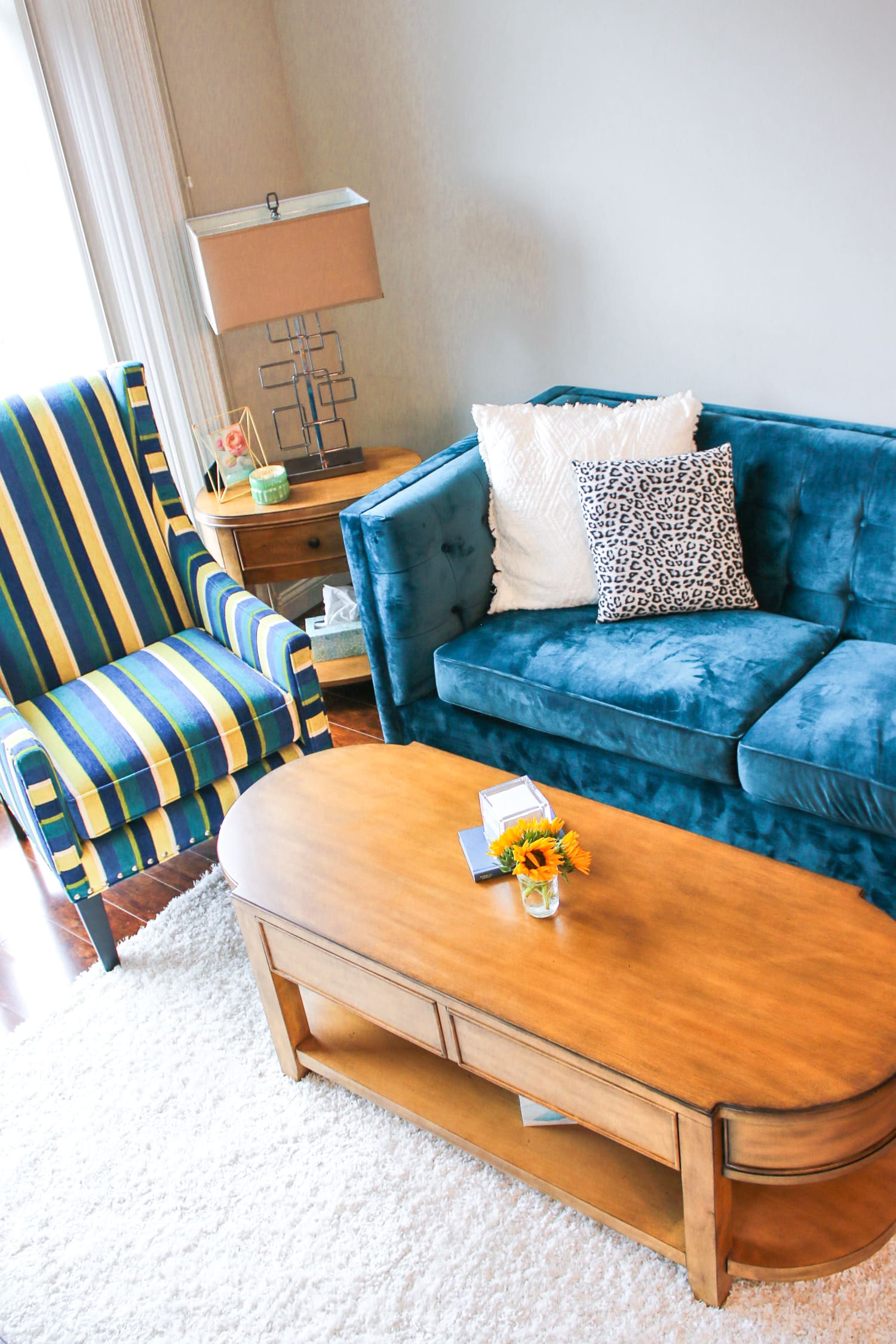 Columbia Apartment Tour: How to Decorate and Furnish a Temporary Apartment on a Budget by southern lifestyle blogger Stephanie Ziajka from Diary of a Debutante