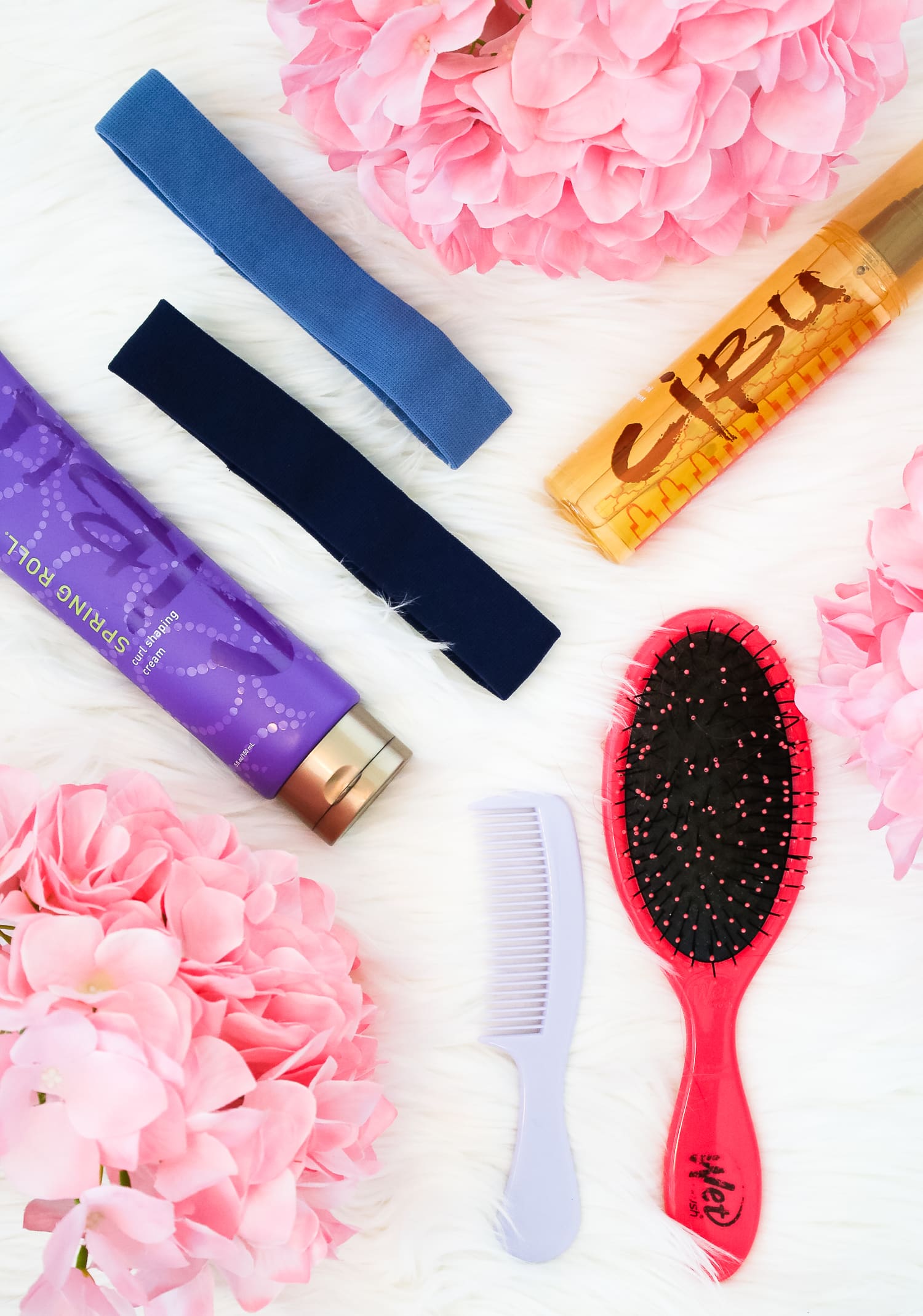 How to get heatless curls overnight by southern lifestyle blogger Stephanie Ziajka from Diary of a Debutante