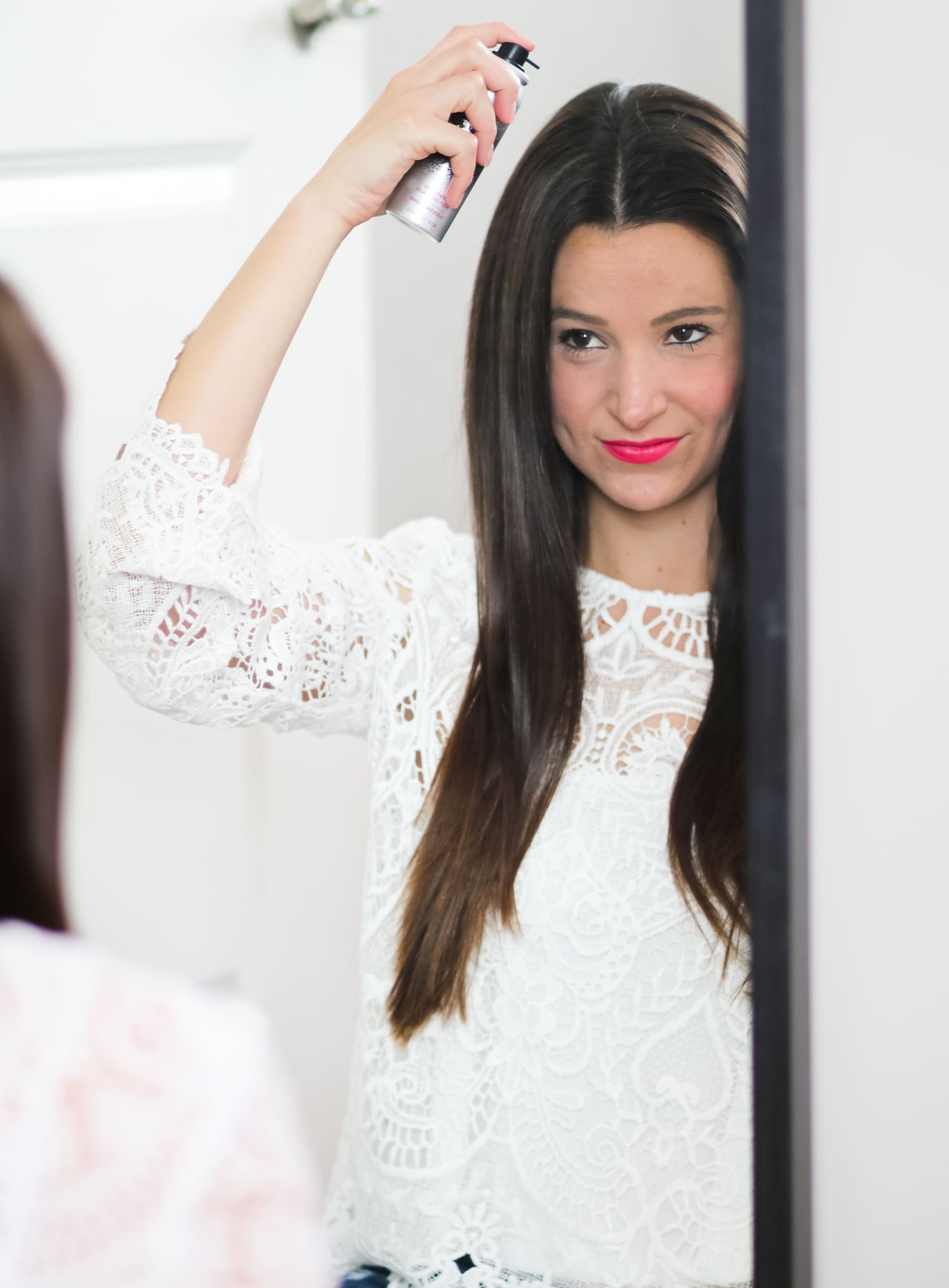The best root concealer spray and magnetic powder root concealer for women of all ages