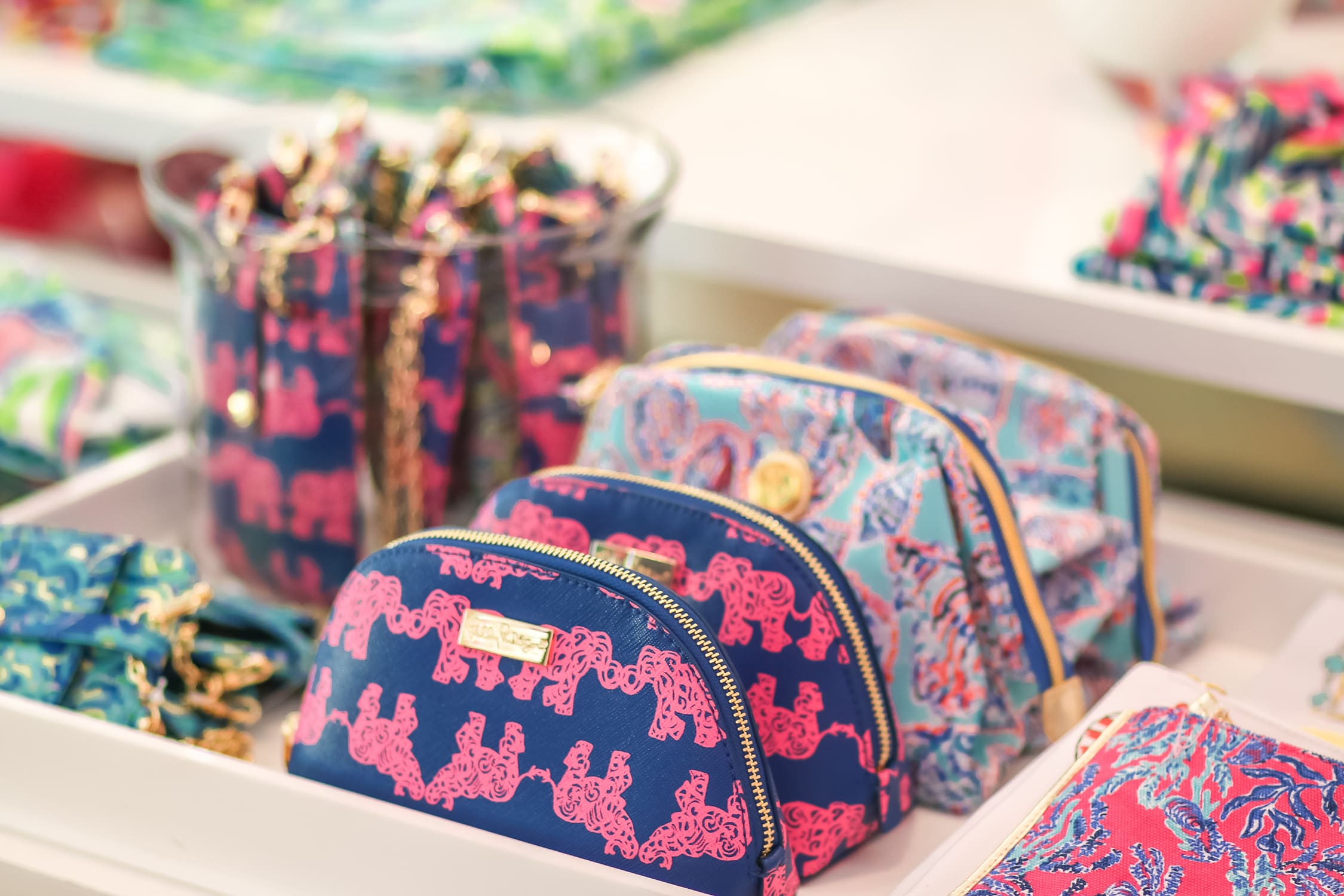 When is the Lilly Pulitzer After Party Sale exactly? This post shares all the most important details about the sale, including the dates, shopping tips, and things to know (like the return policy).