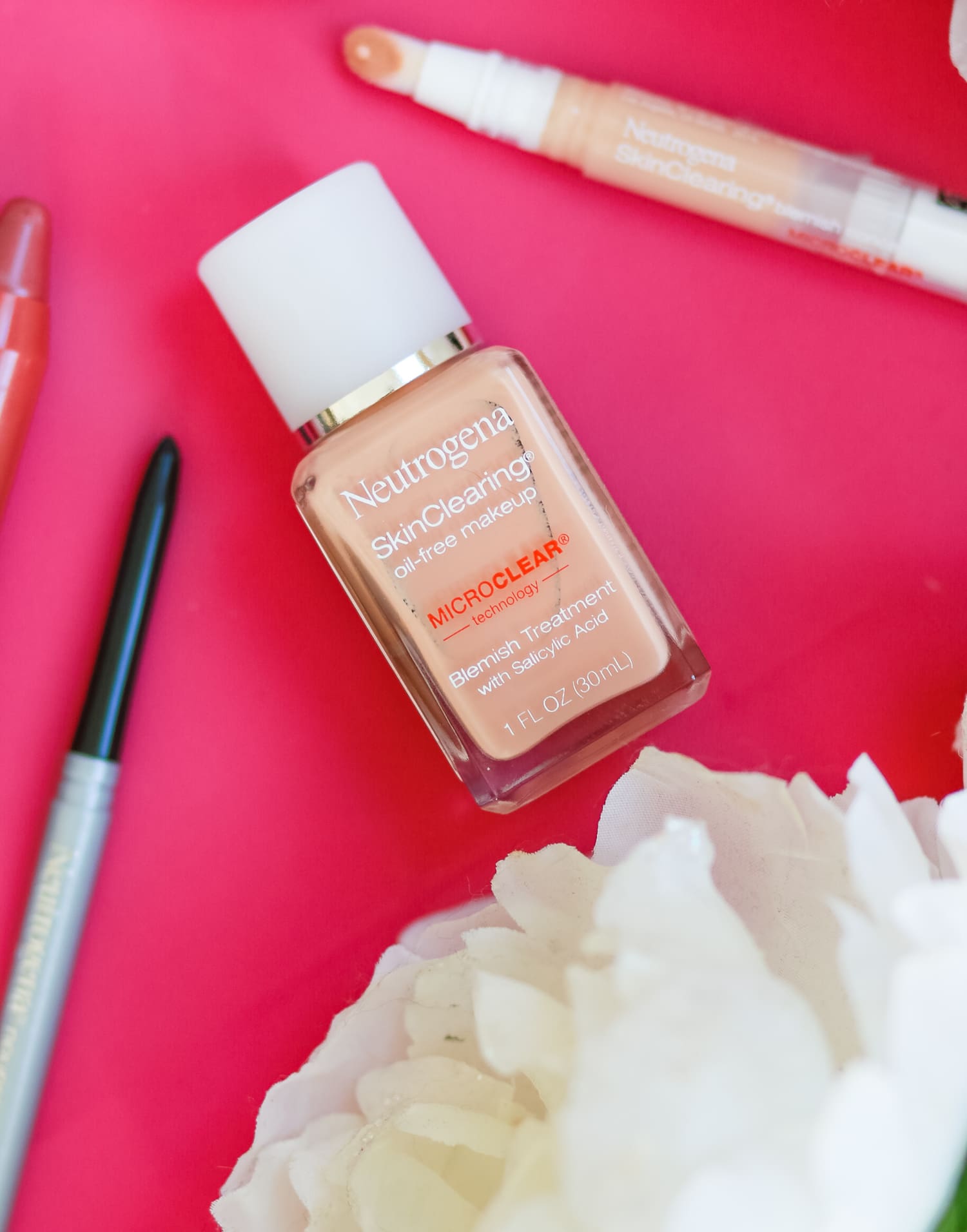 Game Day makeup tutorial with the best makeup from acne prone skin from Neutrogena | Neutrogena Skin Clearing Makeup | Best Makeup for Acne Prone Skin by blogger Stephanie Ziajka from Diary of a Debutante