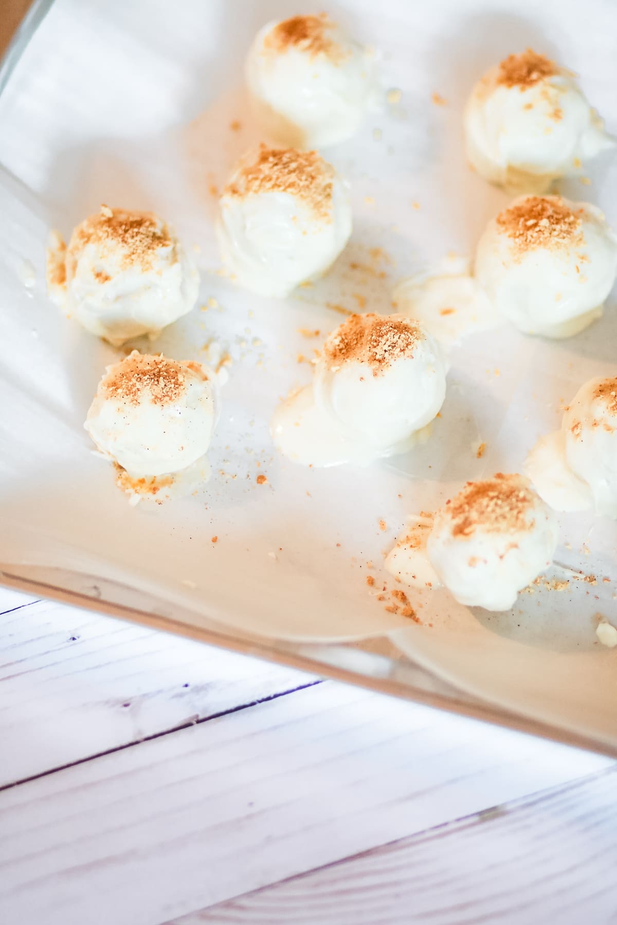 Southern blogger Stephanie Ziajka shows to how to make truffles on Diary of a Debutante