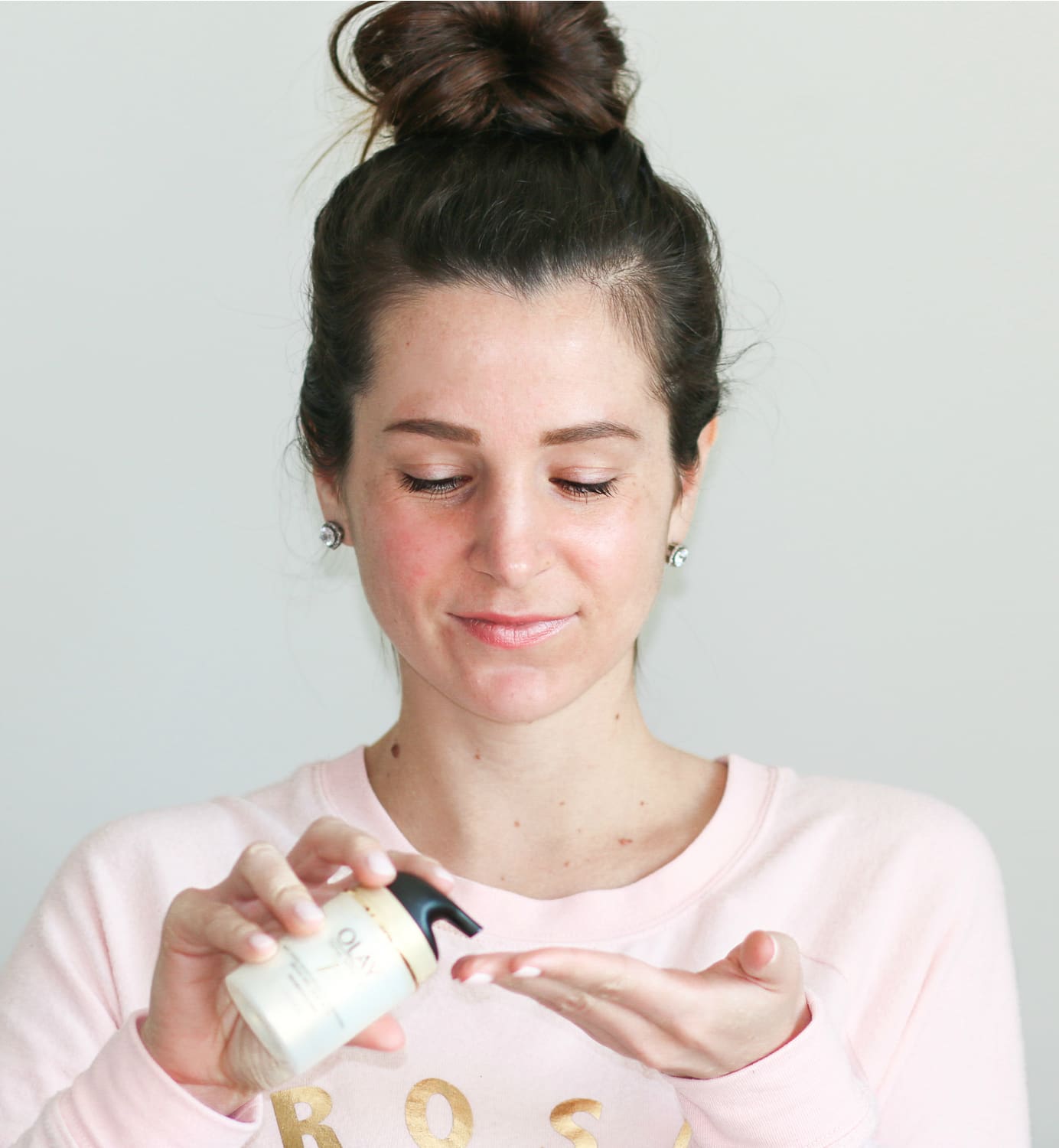 What happened when I used Olay Total Effects Moisturizer with SPF 15 & Olay Eyes Deep Hydrating Eye Gel for 28 days in place of my go-to moisturizer and eye cream | Olay 28-Day Challenge | Best Olay products | I took the Olay 28-Day Challenge (And Here's What Happened) by southern blogger Stephanie Ziajka from Diary of a Debutante