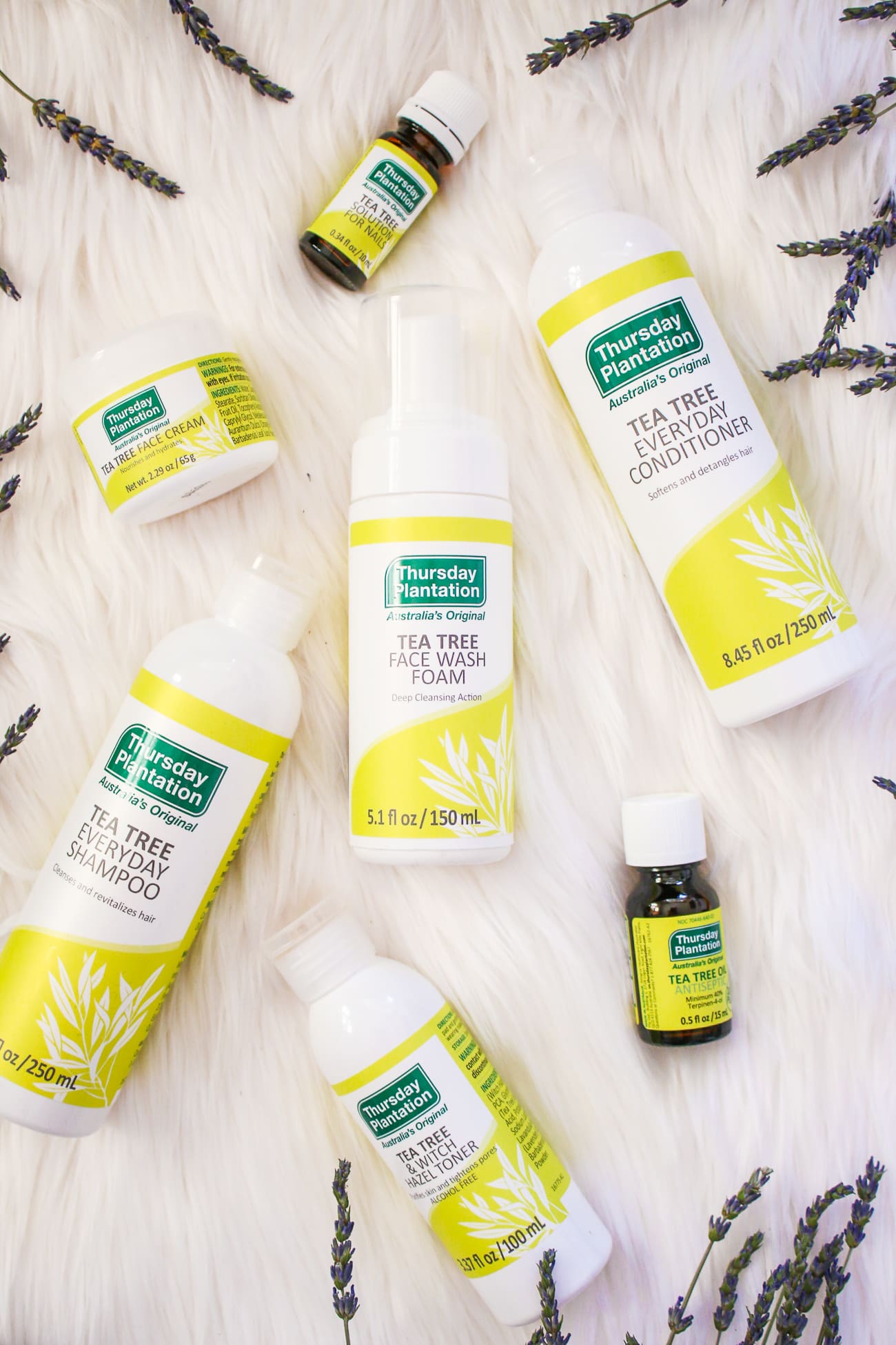DIY essential oil linen spray by southern fashion blogger Stephanie Ziajka from Diary of a Debutante, DIY laundry spray with lavender, sweet orange, and tea tree oil from Thursday Plantation