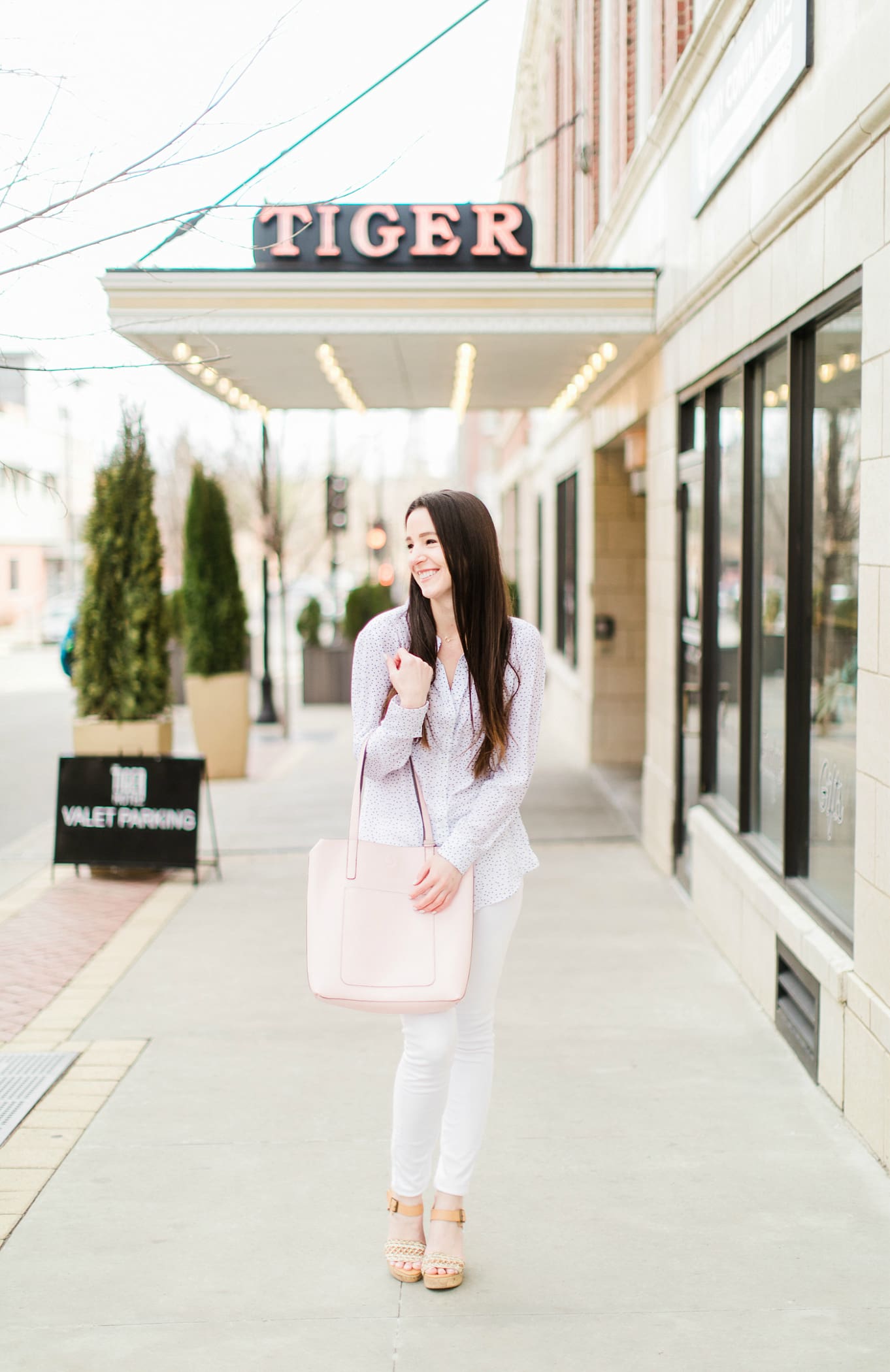 Time and Tru Walmart, Best of Time and Tru, Time and Tru review, Walmart clothing brands, The Best of the Time and Tru Walmart Clothing Line by southern fashion blogger Stephanie Ziajka from Diary of a Debutante, Time and Tru reversible tote, Time and Tru white jeggings, Time and Tru top