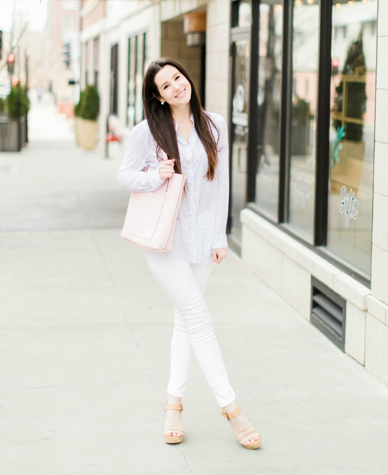 Time and Tru Walmart, Best of Time and Tru, Time and Tru review, Walmart clothing brands, The Best of the Time and Tru Walmart Clothing Line by southern fashion blogger Stephanie Ziajka from Diary of a Debutante, Time and Tru reversible tote, Time and Tru white jeggings, Time and Tru top