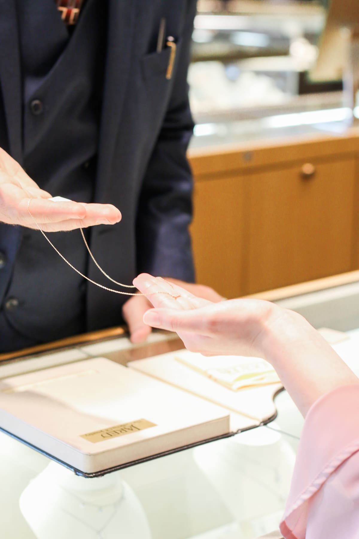 jewelry ideas for mom, Timeless Moments: How to Celebrate Mom on Mother's Day by southern blogger Stephanie Ziajka from Diary of a Debutante, gift for Mother's Day, Jared The Galleria Of Jewelry review