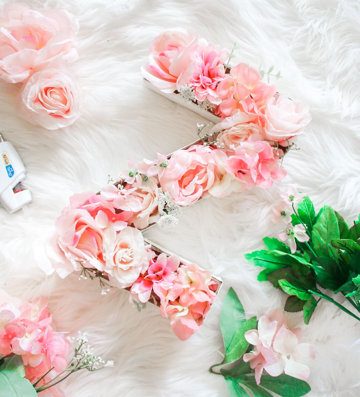 DIY Floral Monogrammed Door Hanger by southern lifestyle blogger Stephanie Ziajka from Diary of a Debutante, DIY birthday gifts for her, diy monogram door hanger, diy monogram letters