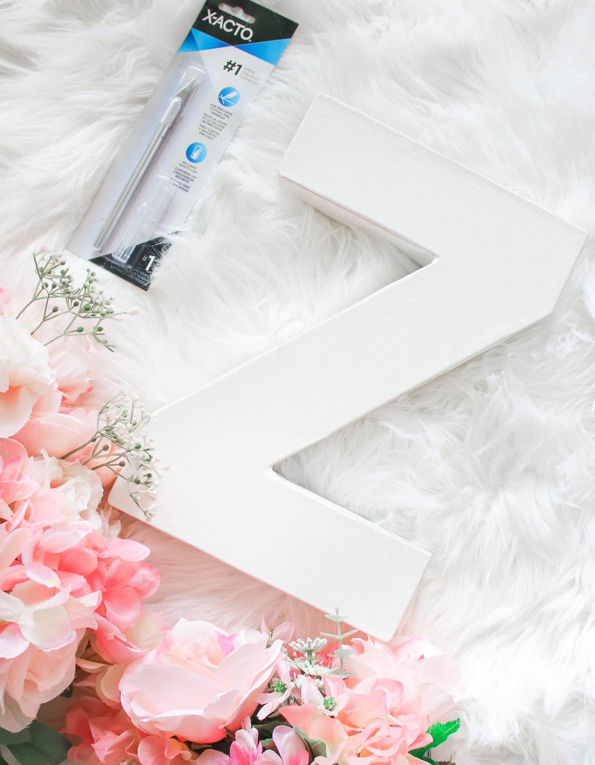 DIY Floral Monogrammed Door Hanger by southern lifestyle blogger Stephanie Ziajka from Diary of a Debutante, DIY birthday gifts for her, diy monogram door hanger, diy monogram letters