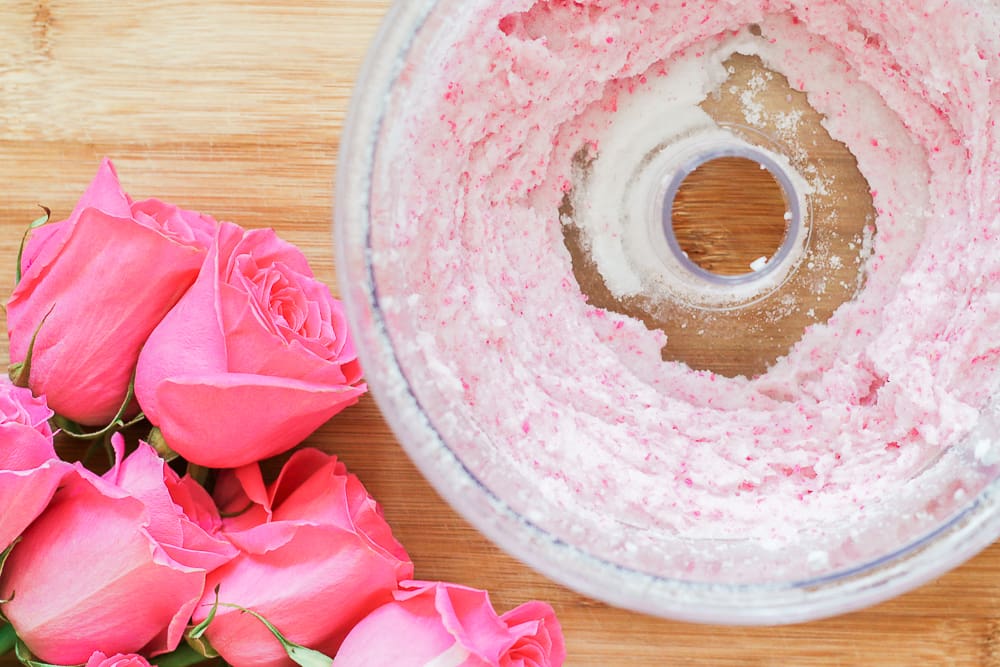 DIY rose sugar scrub recipe made with white sugar, coconut oil, rose essential oil, and fresh rose petals by southern blogger Stephanie Ziajka from Diary of a Debutante, DIY sugar scrub recipe, diy sugar body scrub, diy sugar scrub gift, best diy sugar scrub