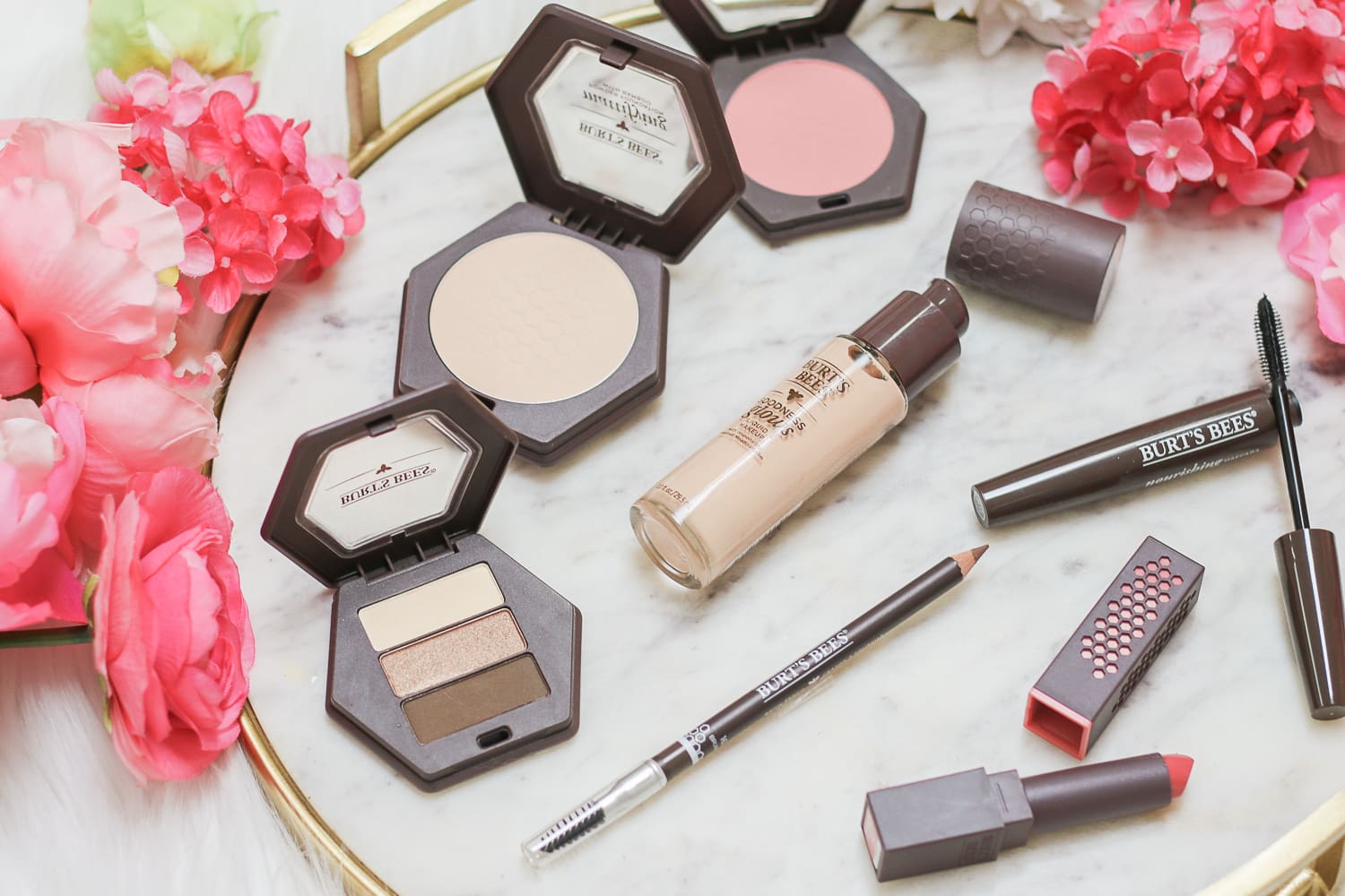 Minimal Makeup Routine, Burt's Bees Minimal Makeup Routine by beauty blogger Stephanie Ziajka from Diary of a Debutante, simple makeup routine for school, cruelty free makeup routine, Burt's Bees makeup