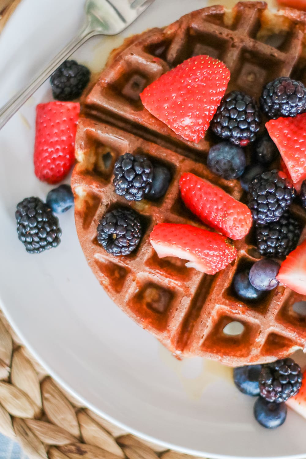 Oatmeal Protein Waffles Recipe, Easy Protein Waffles Recipe for Meal Prepping by Stephanie Ziajka from the healthy southern lifestyle blog Diary of a Debutante, protein waffles recipe easy, protein waffles low carb, protein waffles with oatmeal, cottage cheese, eggs, and egg whites