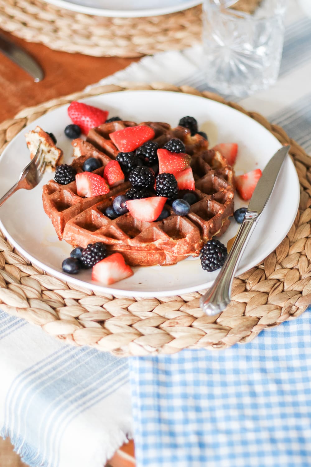 Oatmeal Protein Waffles Recipe, Easy Protein Waffles Recipe for Meal Prepping by Stephanie Ziajka from the healthy southern lifestyle blog Diary of a Debutante, protein waffles recipe easy, protein waffles low carb, protein waffles with oatmeal, cottage cheese, eggs, and egg whites