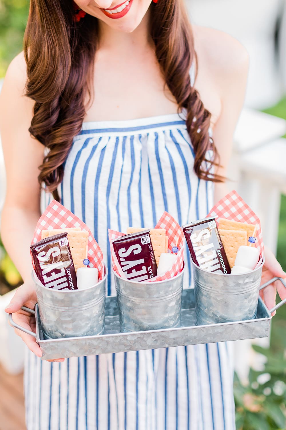 Homemade smores kits created by southern lifestyle blogger Stephanie Ziajka on Diary of a Debutante