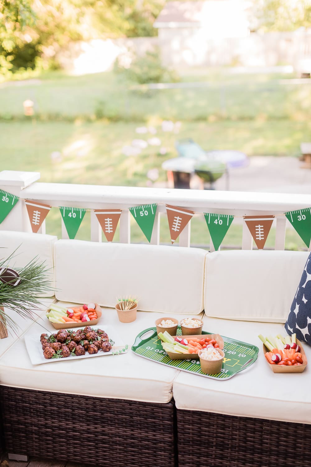 Blogger Stephanie Ziajka shares some of the best game day snacks on Diary of a Debutante