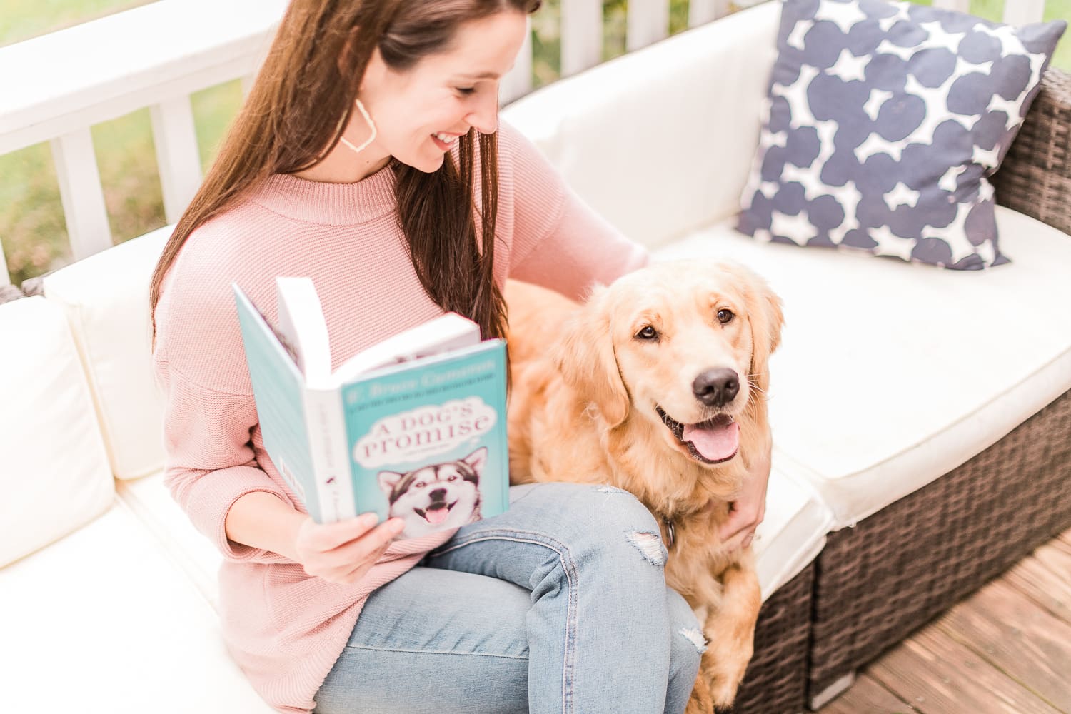 A Dog's Promise Book Review by popular lifestyle blogger and golden retriever dog mom Stephanie Ziajka on Diary of a Debutante, A Dog's Promise book by W. Bruce Cameron, lessons dogs teach us about love, lessons we can learn from dogs, what animals teach us, what animals can teach us