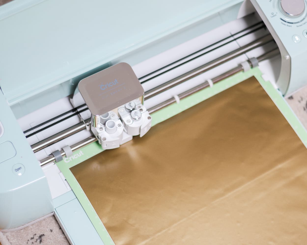 Step two of DIY blogger Stephanie Ziajka's fall Cricut vinyl project for beginners on Diary of a Debutante