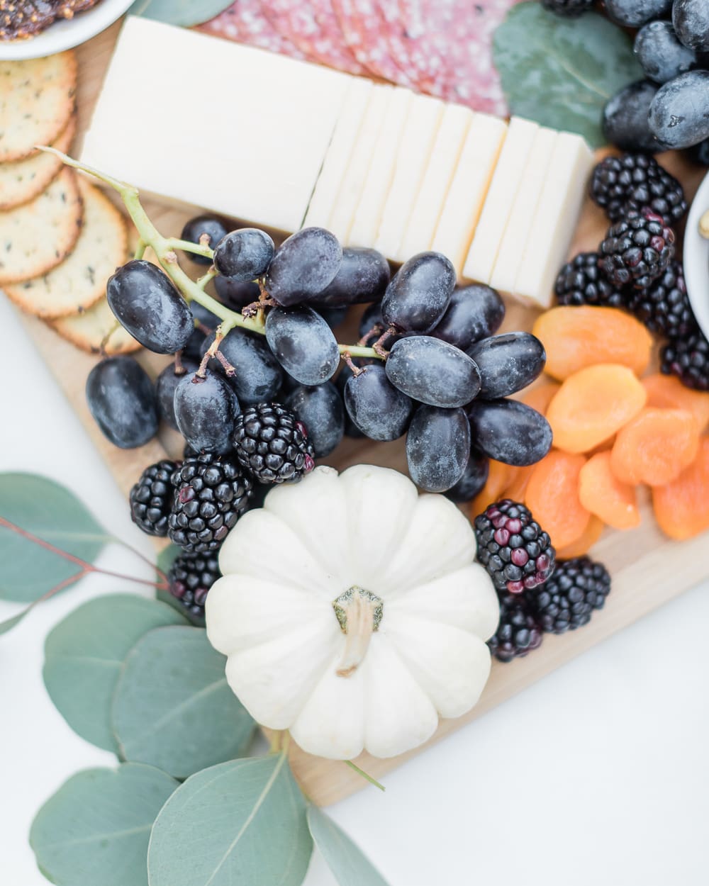 Blogger Stephanie Ziajka shares charcuterie board ideas for fall on Diary of a Debutante