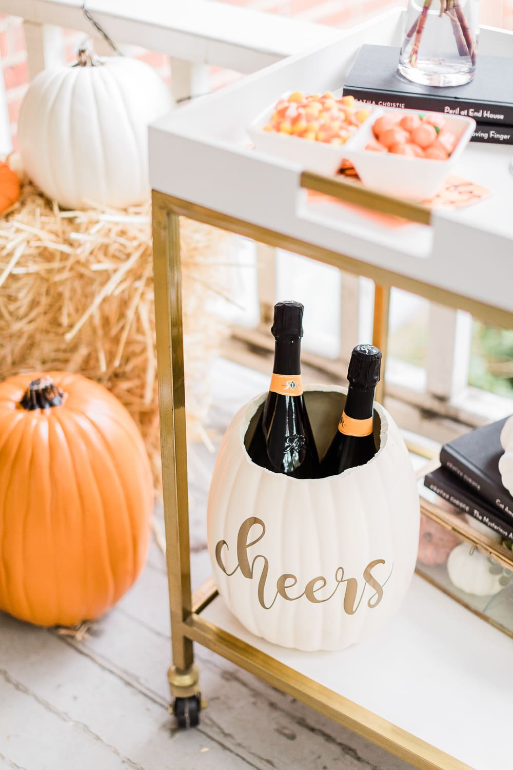 DIY pumpkin ice bucket tutorial made with Cricut Explore Air 2 by popular DIY blogger Stephanie Ziajka on Diary of a Debutante, how to make a pumpkin ice bucket, Halloween ice bucket ideas, Thanksgiving ice bucket ideas, easy fall Cricut vinyl crafts
