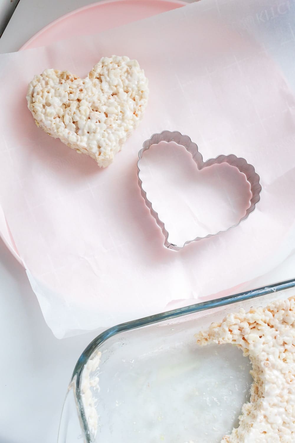 Southern lifestyle blogger Stephanie Ziajka of Diary of a Debutante shows how to make cookie cutter rice krispies treats for Valentine's Day