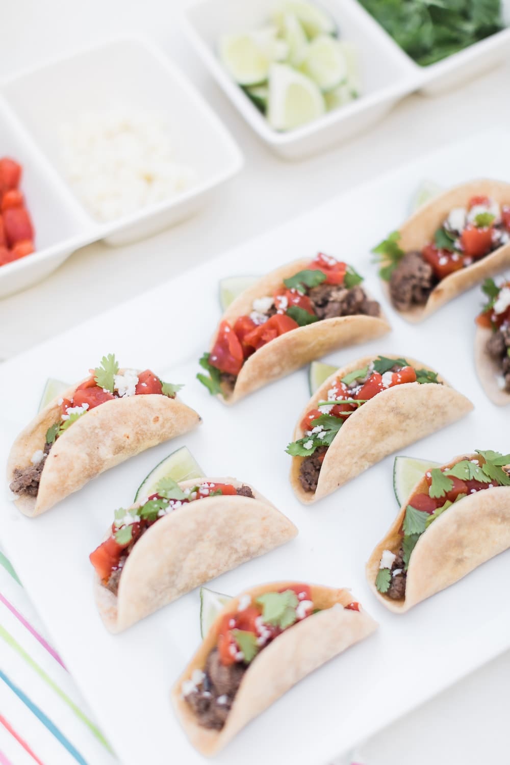 Mini taco appetizers recipe by blogger Stephanie Ziajka on Diary of a Debutante
